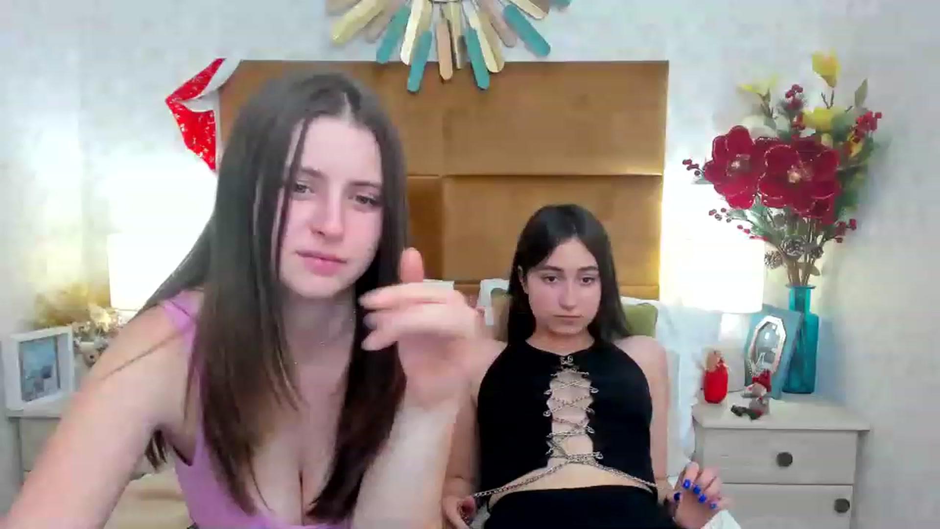 Gallery image thumbnail from SofiGrace's myfreecams stream on, 12/27/2022, 19:30 image 1 of 20