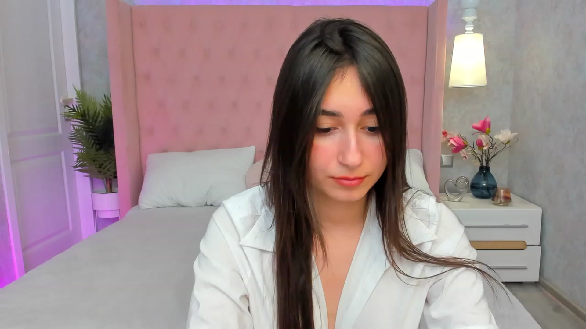 Gallery image thumbnail from SofiGrace's myfreecams stream on, 02/09/2023, 13:29 image 8 of 20