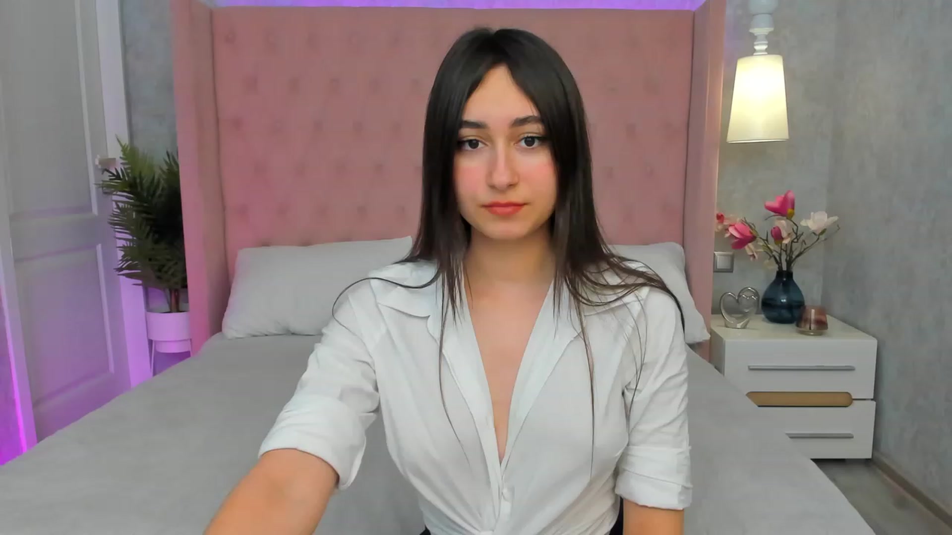 Gallery image thumbnail from SofiGrace's myfreecams stream on, 02/09/2023, 13:29 image 3 of 20
