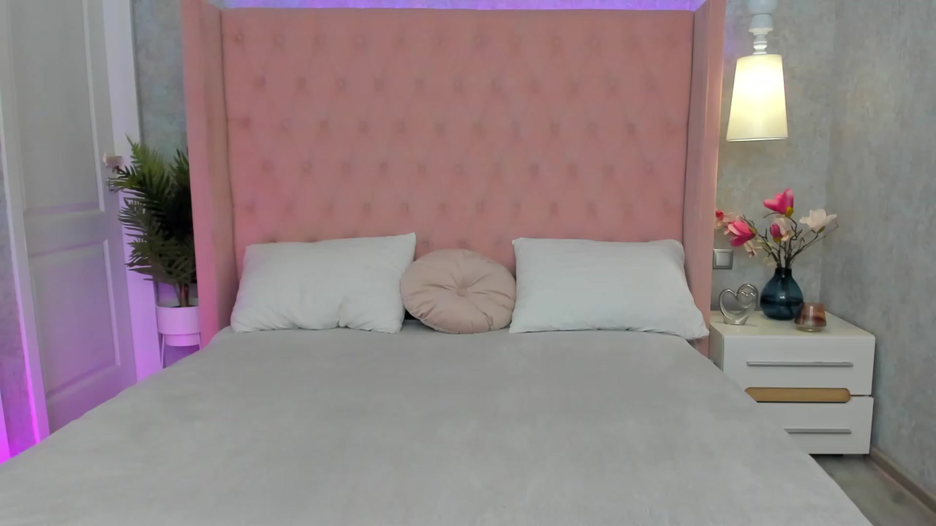 Gallery image thumbnail from SofiGrace's myfreecams stream on, 02/09/2023, 13:29 image 2 of 20