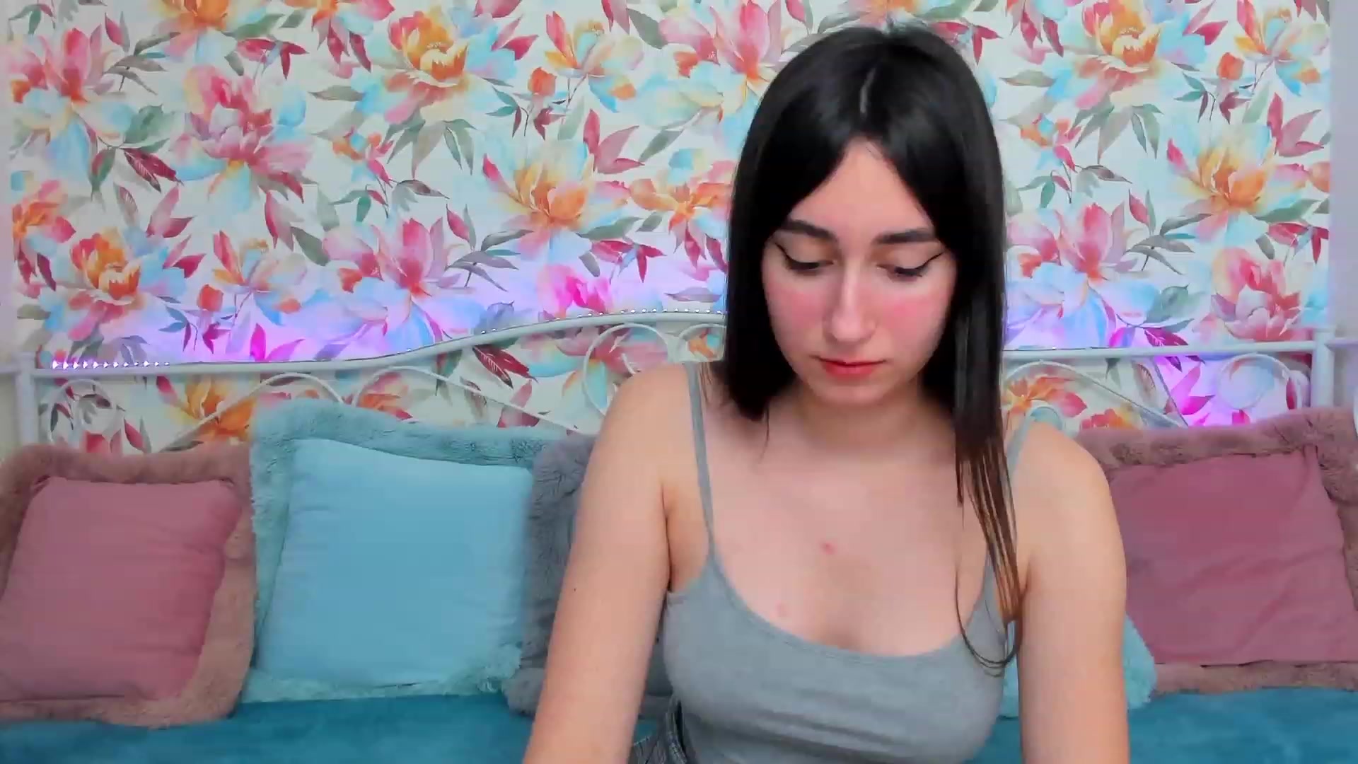 Gallery image thumbnail from SofiGrace's myfreecams stream on, 02/17/2023, 15:30 image 4 of 20