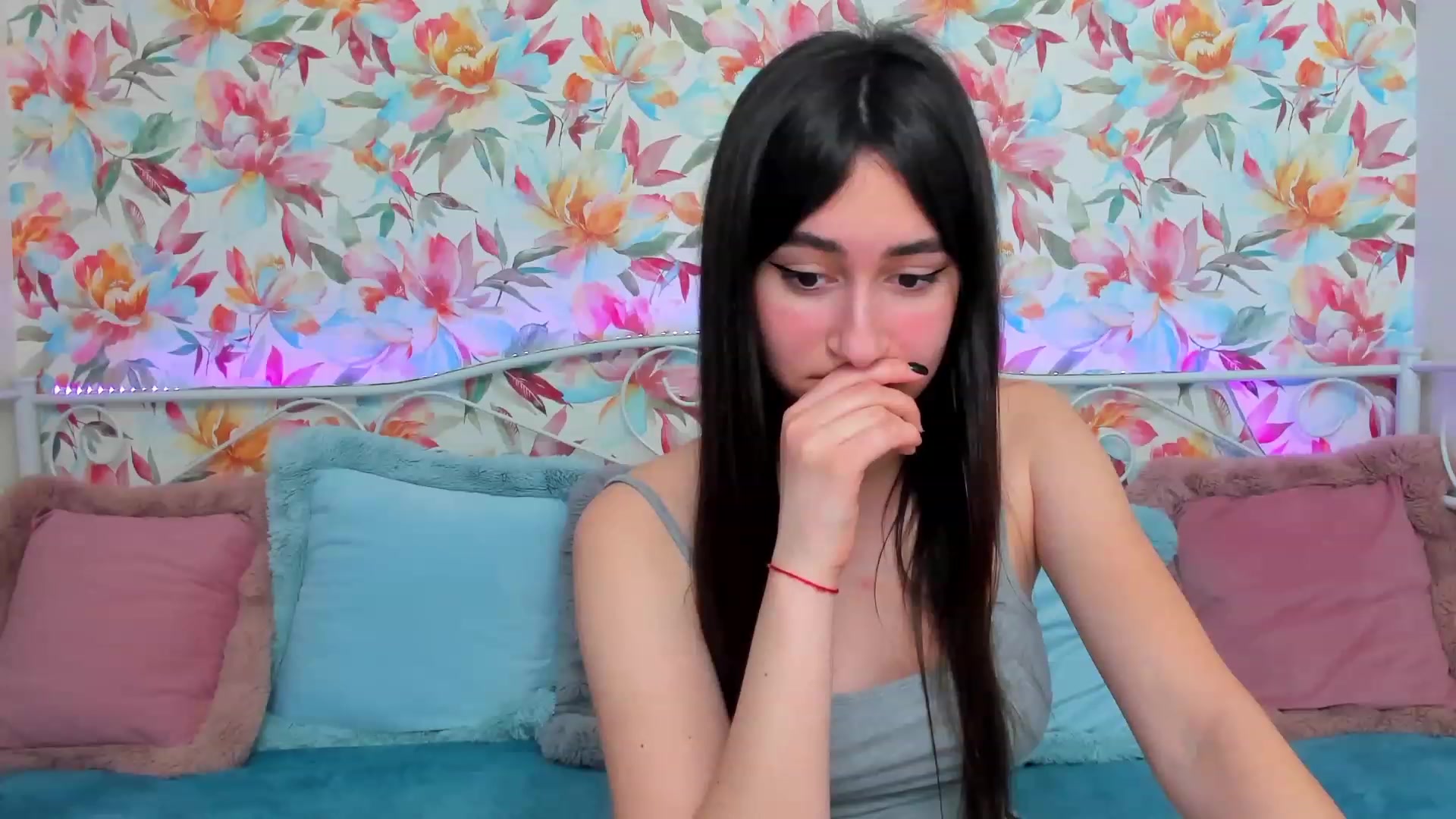 Gallery image thumbnail from SofiGrace's myfreecams stream on, 02/17/2023, 15:30 image 6 of 20