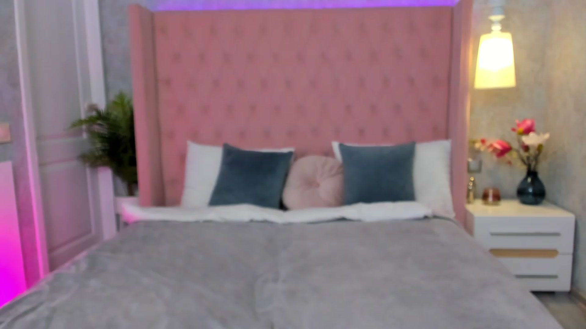 Gallery image thumbnail from SofiGrace's myfreecams stream on, 02/22/2023, 20:22 image 4 of 20