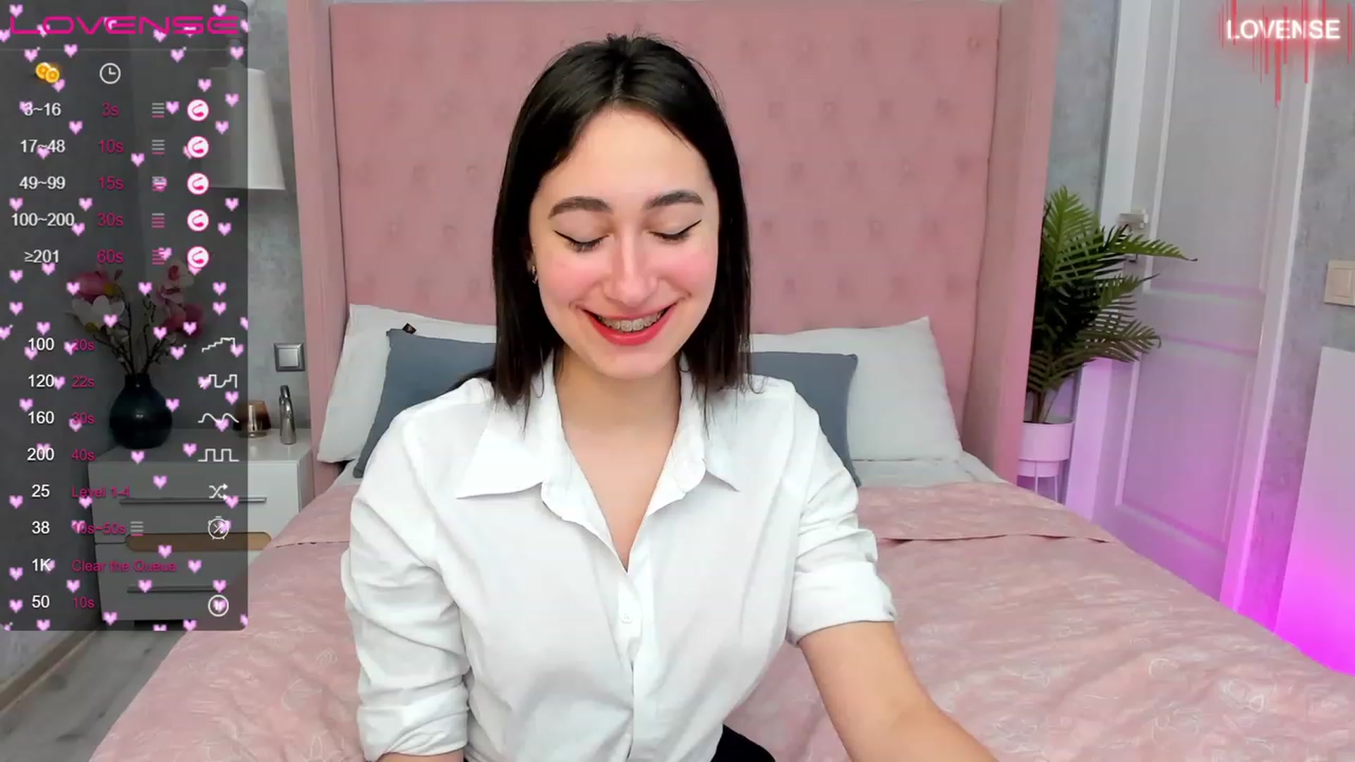 Gallery image thumbnail from SofiGrace's myfreecams stream on, 03/09/2023, 02:12 image 14 of 20