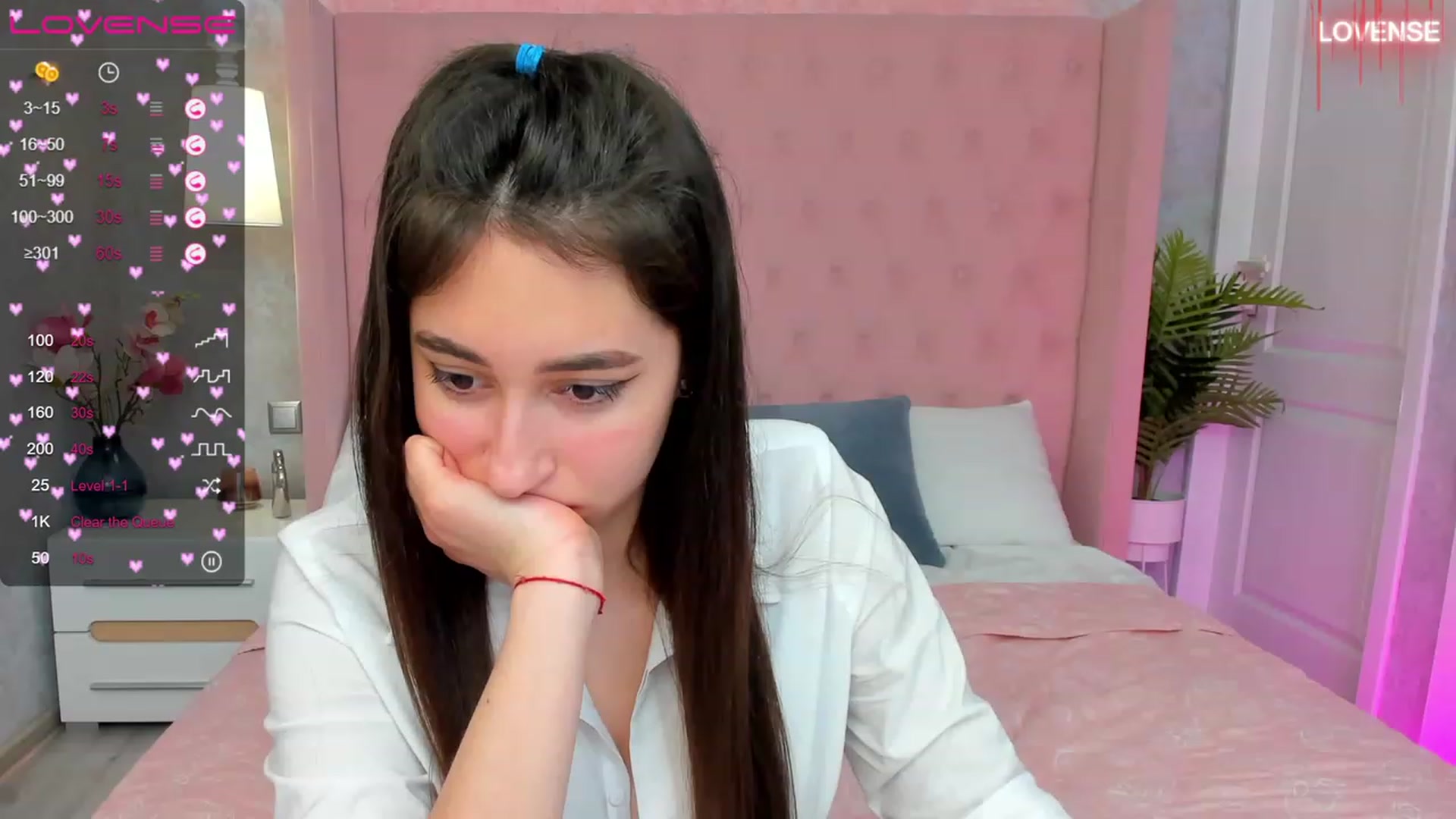 Gallery image thumbnail from SofiGrace's myfreecams stream on, 03/10/2023, 02:03 image 17 of 20