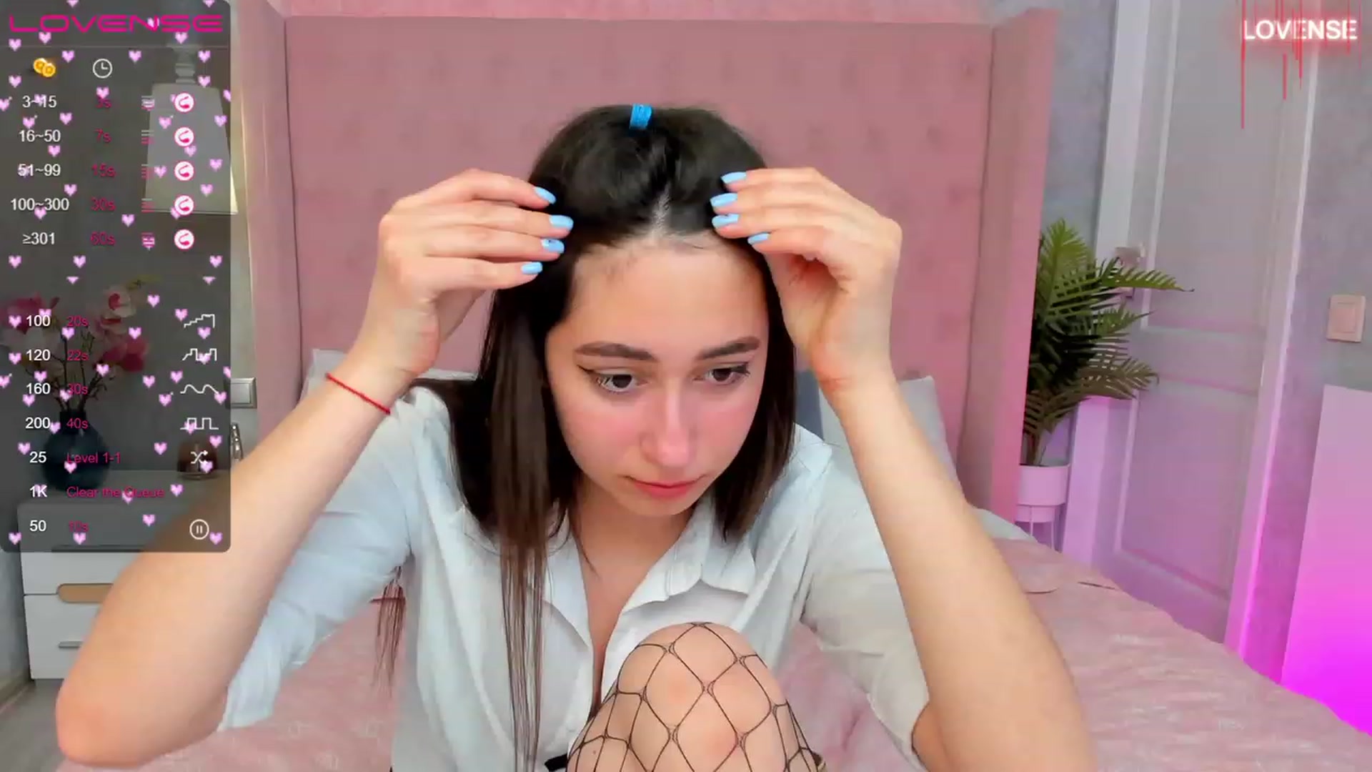Gallery image thumbnail from SofiGrace's myfreecams stream on, 03/10/2023, 02:03 image 1 of 20