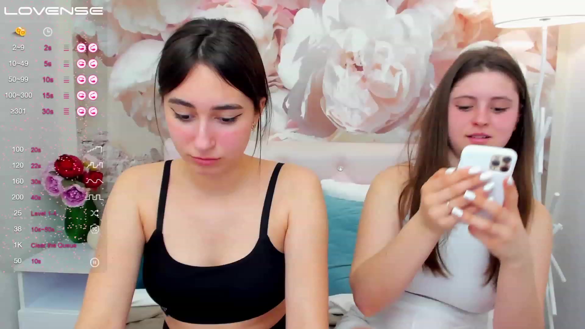 Gallery image thumbnail from SofiGrace's myfreecams stream on, 03/15/2023, 19:14 image 17 of 20