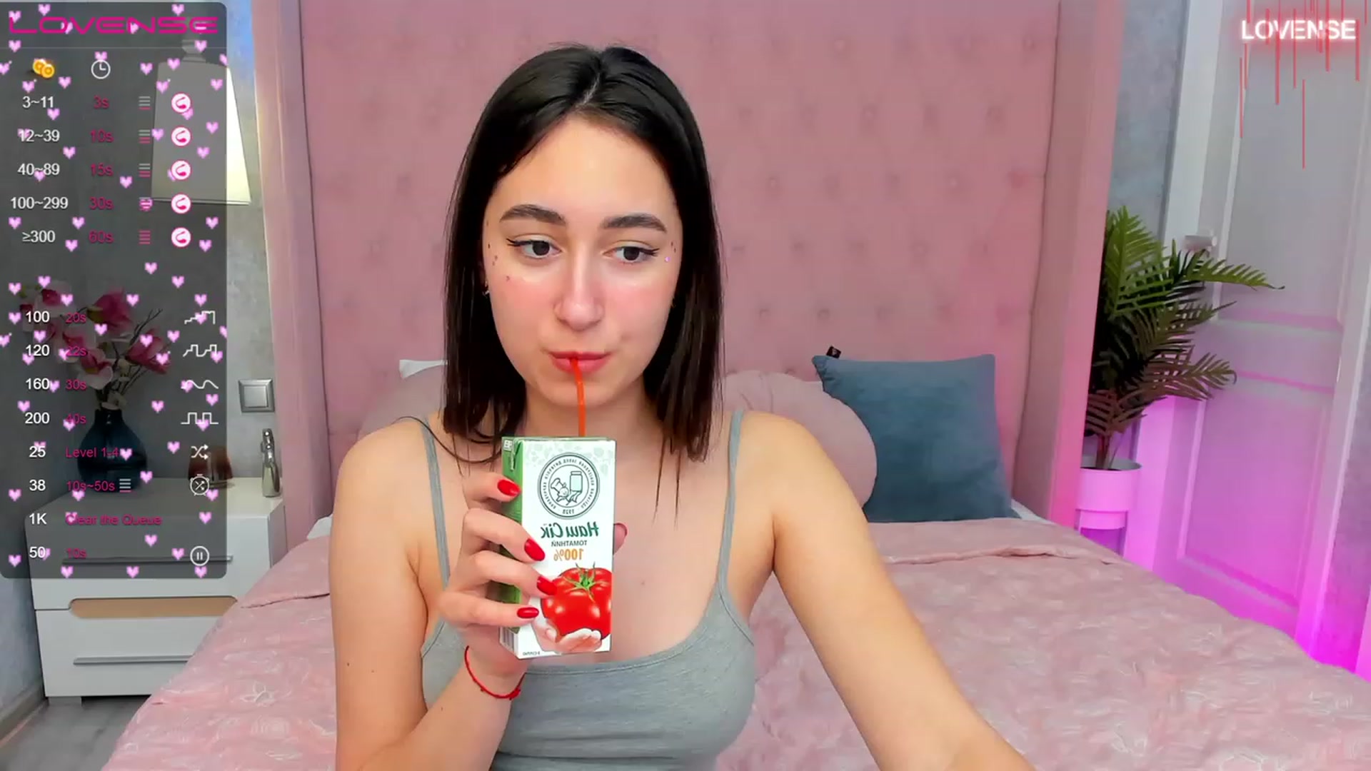 Gallery image thumbnail from SofiGrace's myfreecams stream on, 03/18/2023, 16:00 image 17 of 20