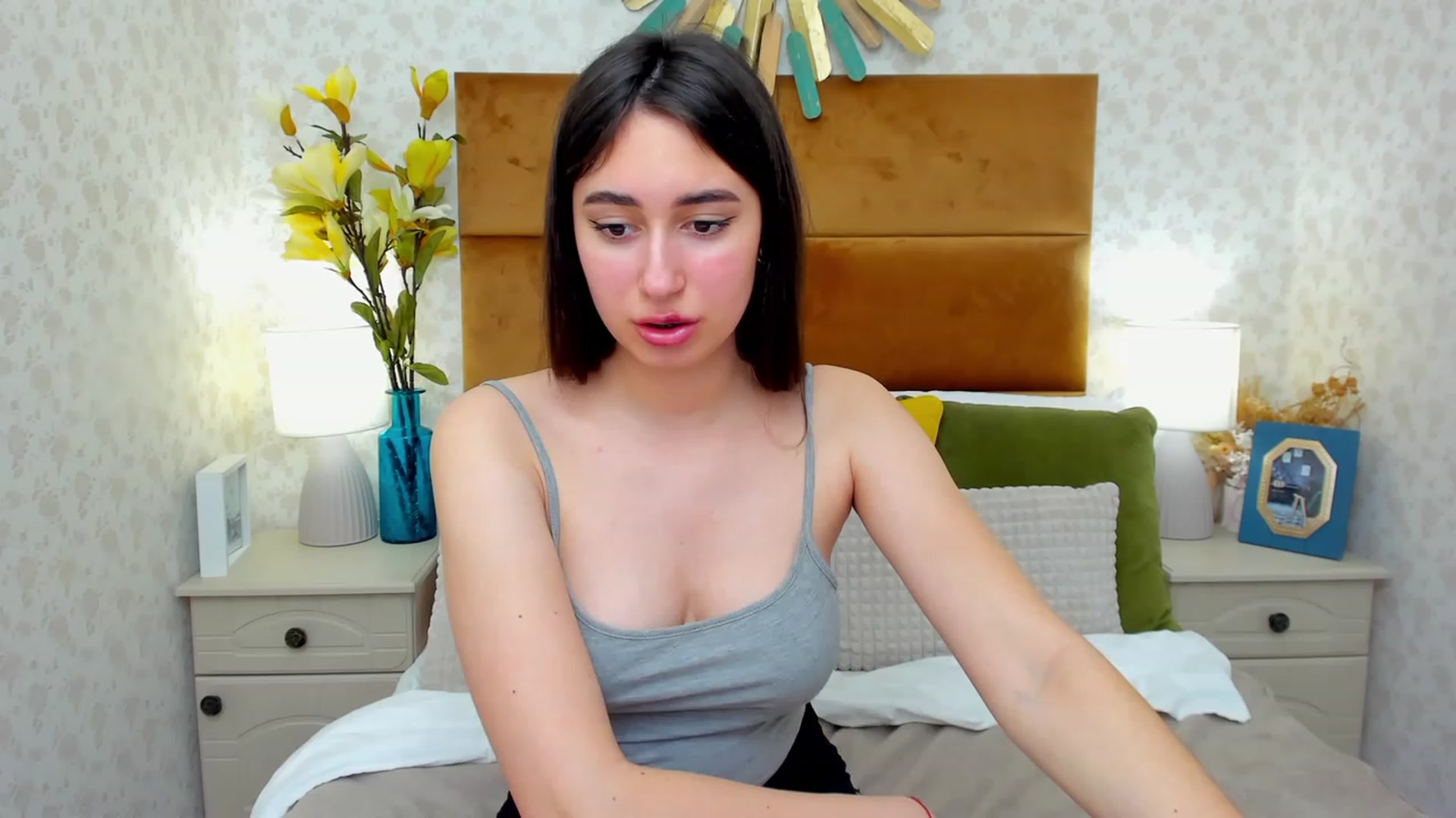 Gallery image thumbnail from SofiGrace's myfreecams stream on, 04/08/2023, 15:31 image 14 of 20