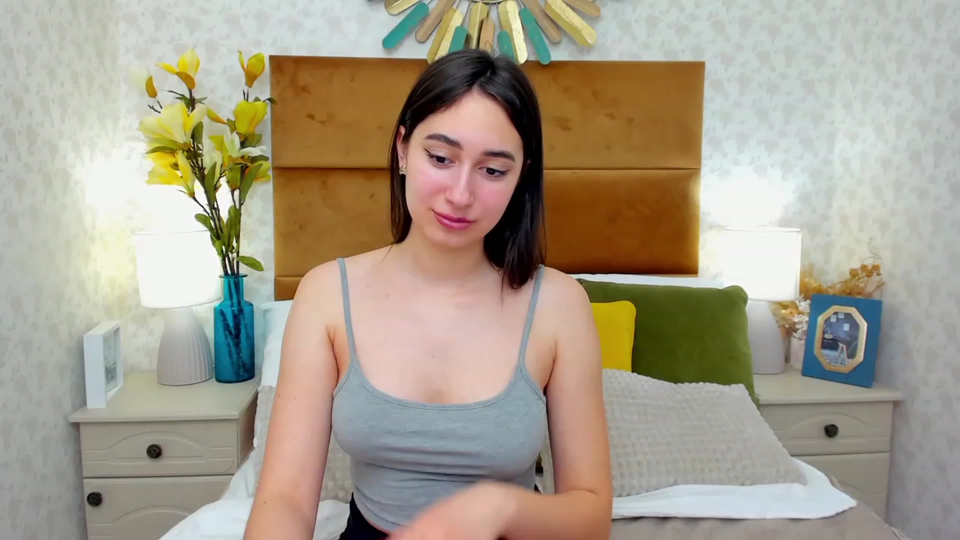 Gallery image thumbnail from SofiGrace's myfreecams stream on, 04/08/2023, 19:02 image 7 of 20
