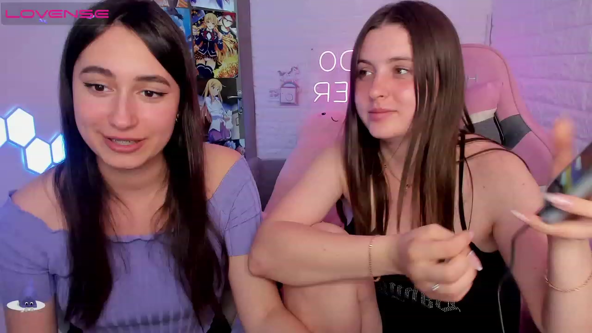 Gallery image thumbnail from SofiGrace's myfreecams stream on, 06/04/2023, 17:20 image 8 of 20