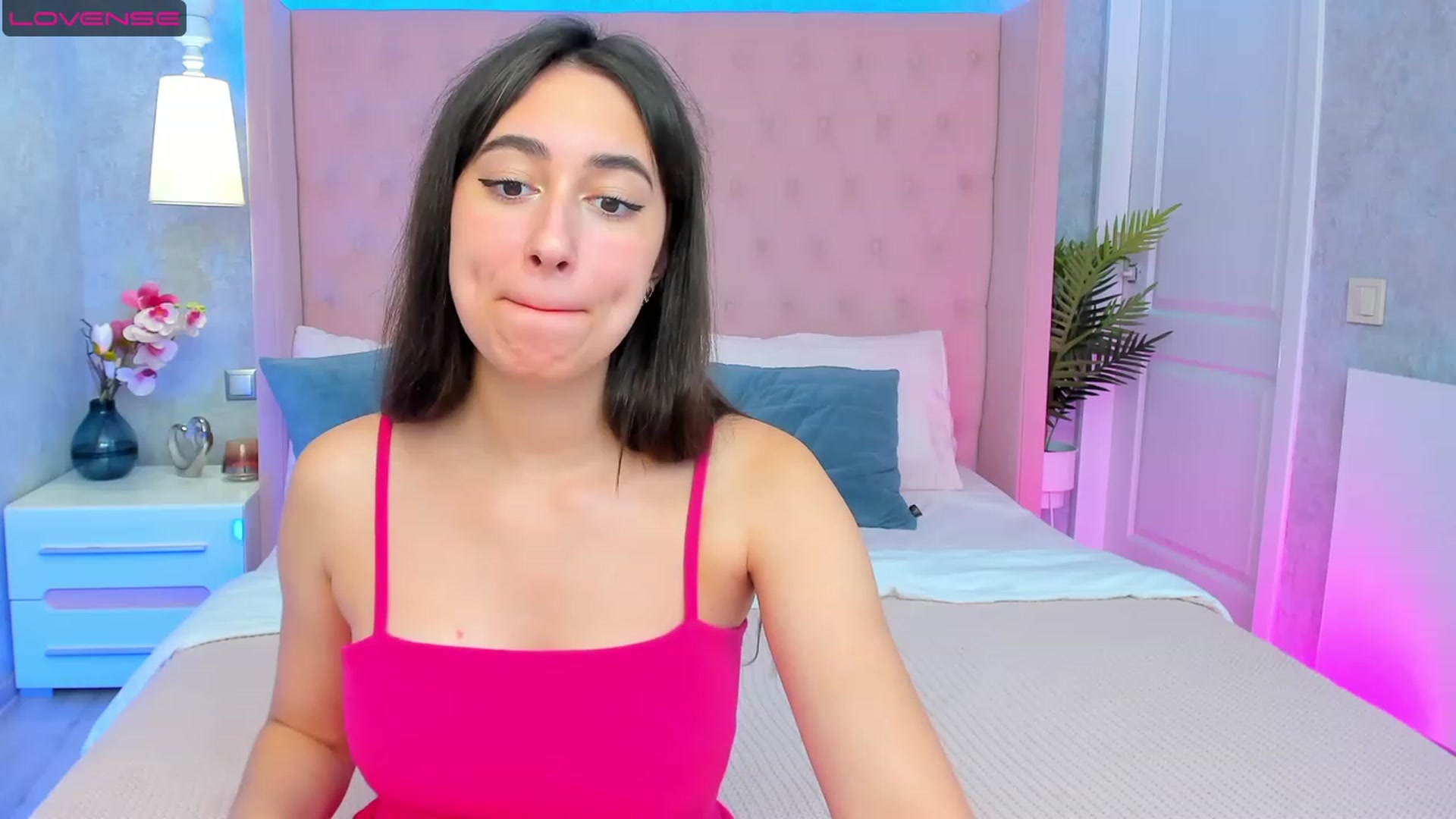 Gallery image thumbnail from SofiGrace's myfreecams stream on, 07/28/2023, 12:33 image 20 of 20