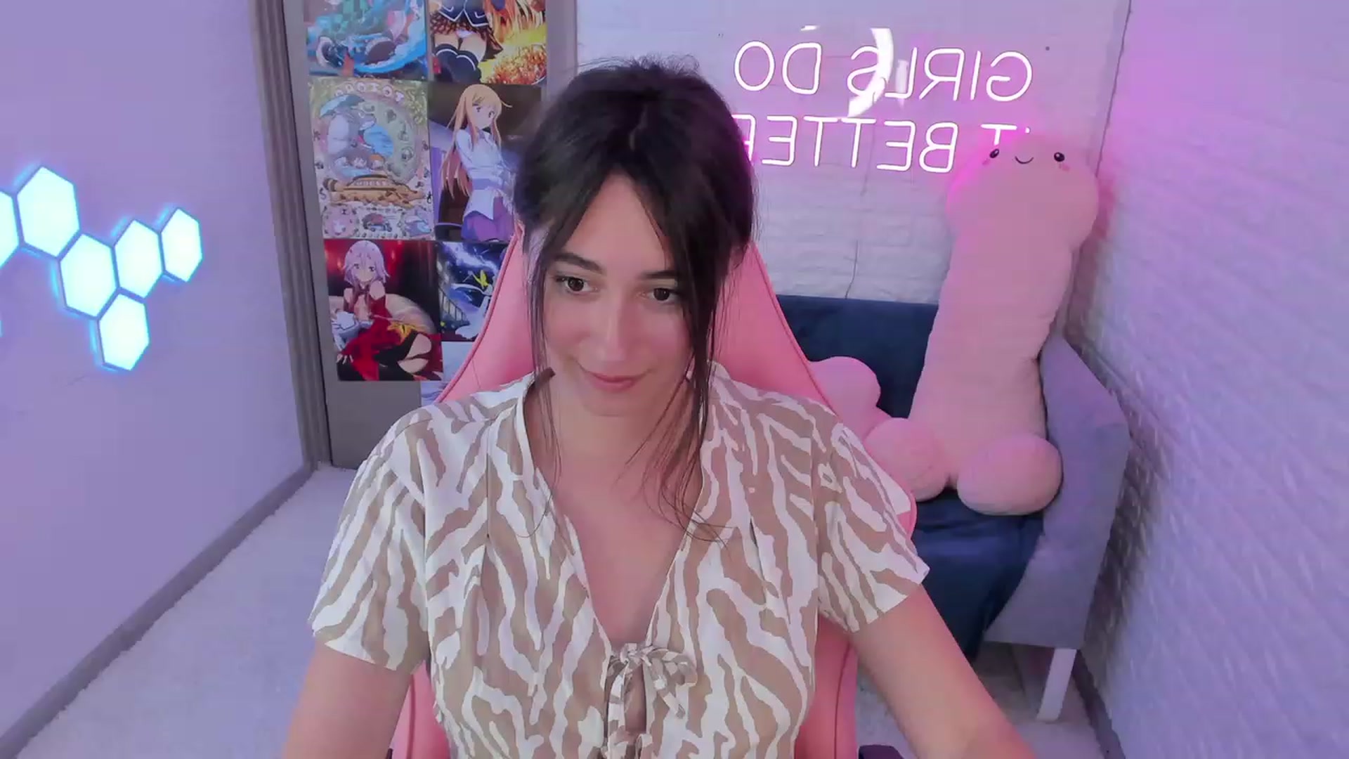 Gallery image thumbnail from SofiGrace's myfreecams stream on, 08/21/2023, 06:53 image 7 of 20