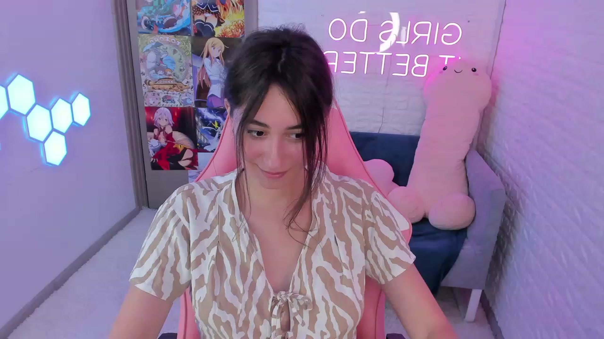 Gallery image thumbnail from SofiGrace's myfreecams stream on, 08/21/2023, 06:53 image 1 of 20