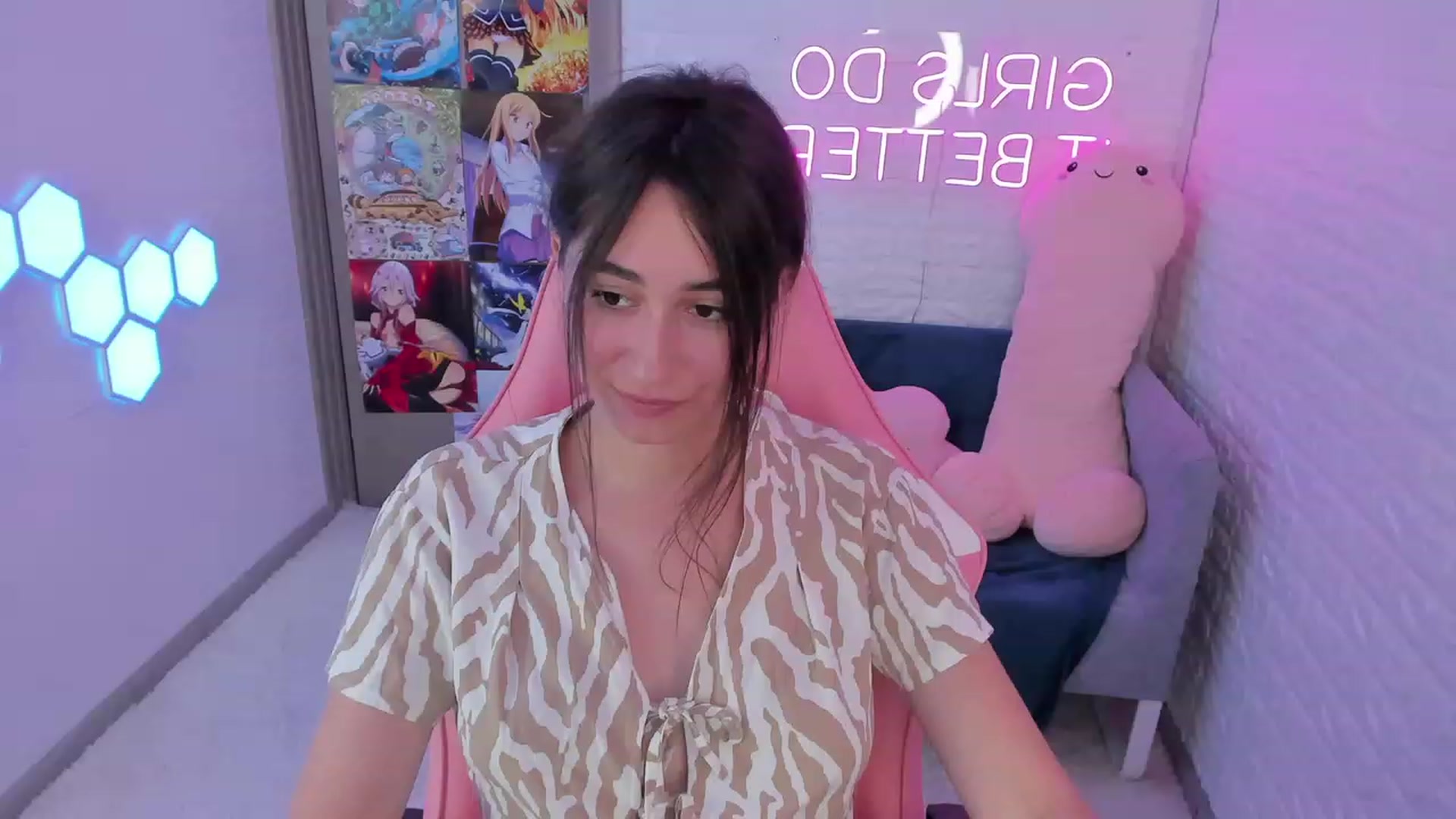 Gallery image thumbnail from SofiGrace's myfreecams stream on, 08/21/2023, 06:53 image 6 of 20