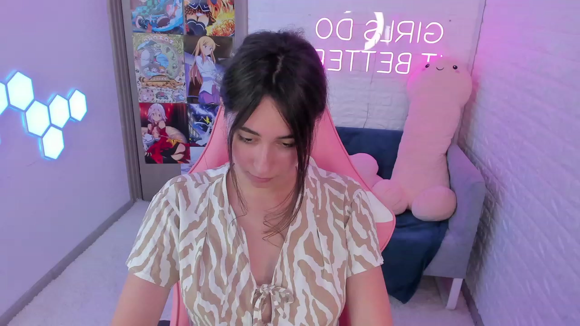 Gallery image thumbnail from SofiGrace's myfreecams stream on, 08/21/2023, 06:53 image 3 of 20