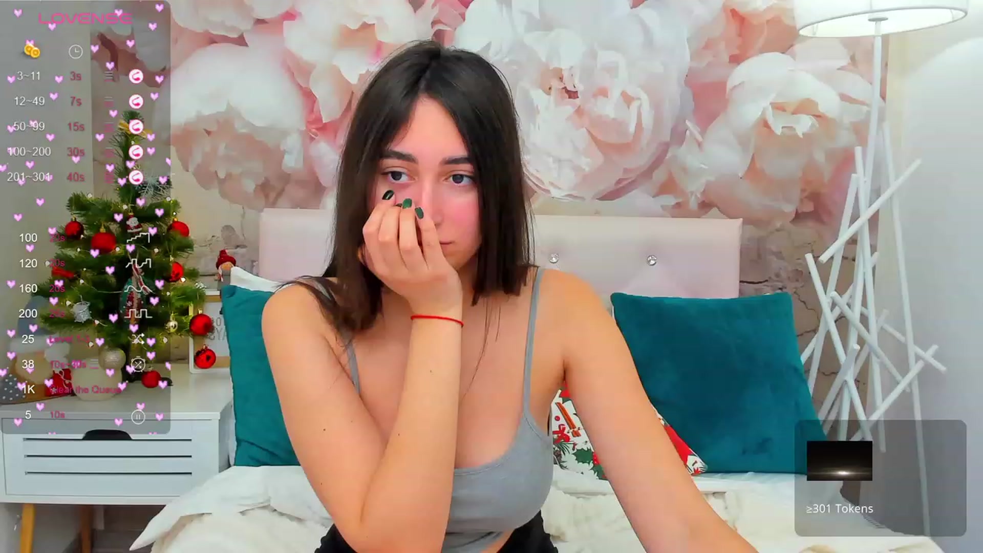 Gallery image thumbnail from SofiGrace's myfreecams stream on, 12/17/2023, 09:12 image 18 of 20