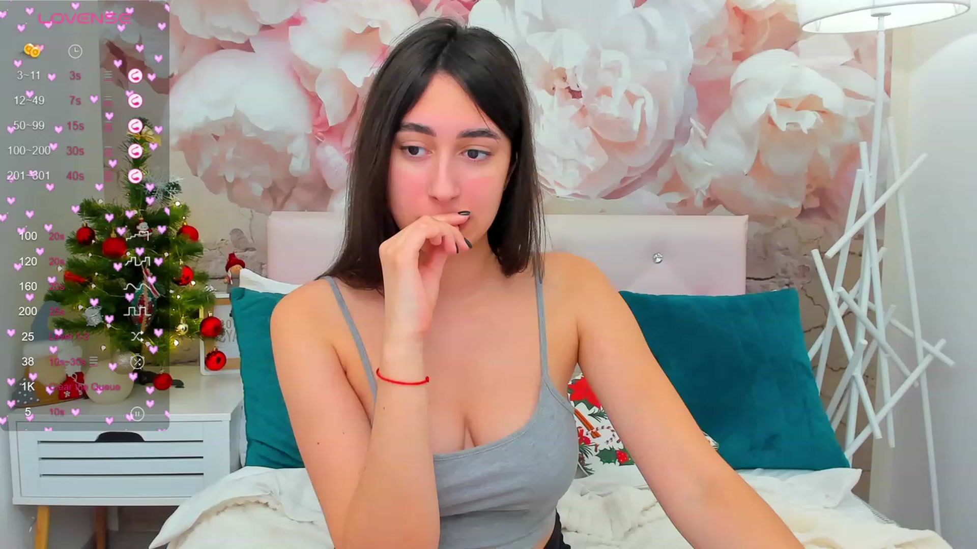 Gallery image thumbnail from SofiGrace's myfreecams stream on, 12/17/2023, 09:12 image 11 of 20