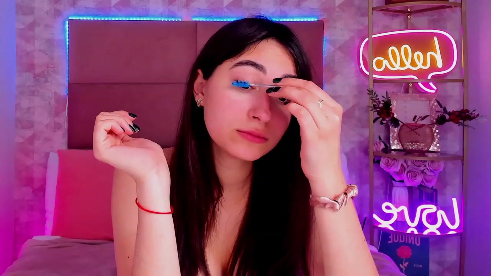Gallery image thumbnail from SofiGrace's myfreecams stream on, 12/23/2023, 11:05 image 1 of 20