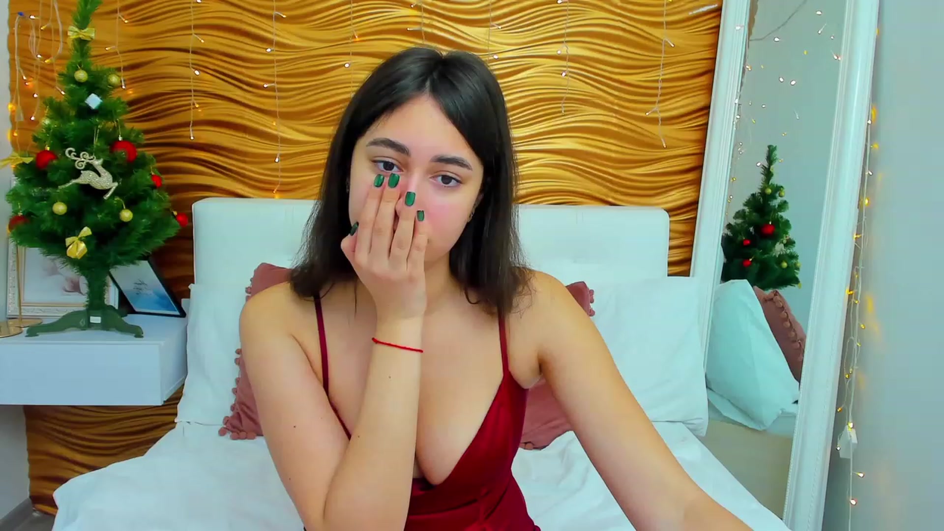 Gallery image thumbnail from SofiGrace's myfreecams stream on, 12/25/2023, 09:12 image 2 of 20