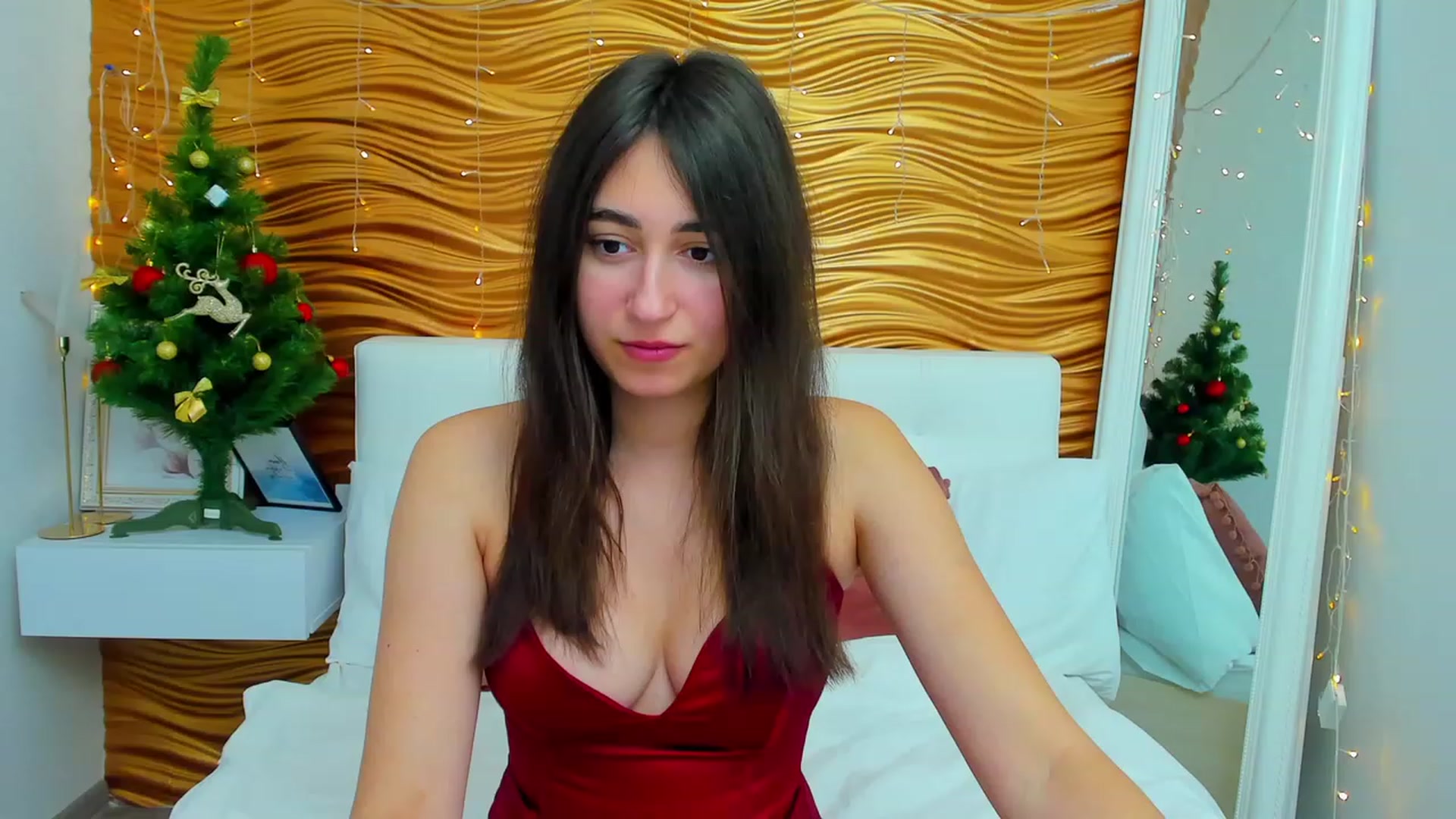 Gallery image thumbnail from SofiGrace's myfreecams stream on, 12/25/2023, 11:19 image 2 of 20
