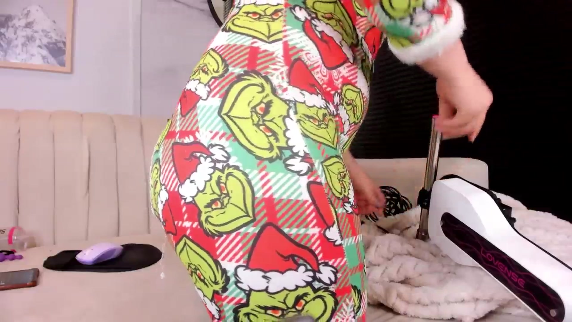Gallery image thumbnail from SofiGray_'s myfreecams stream on, 12/28/2024, 22:13 image 11 of 20