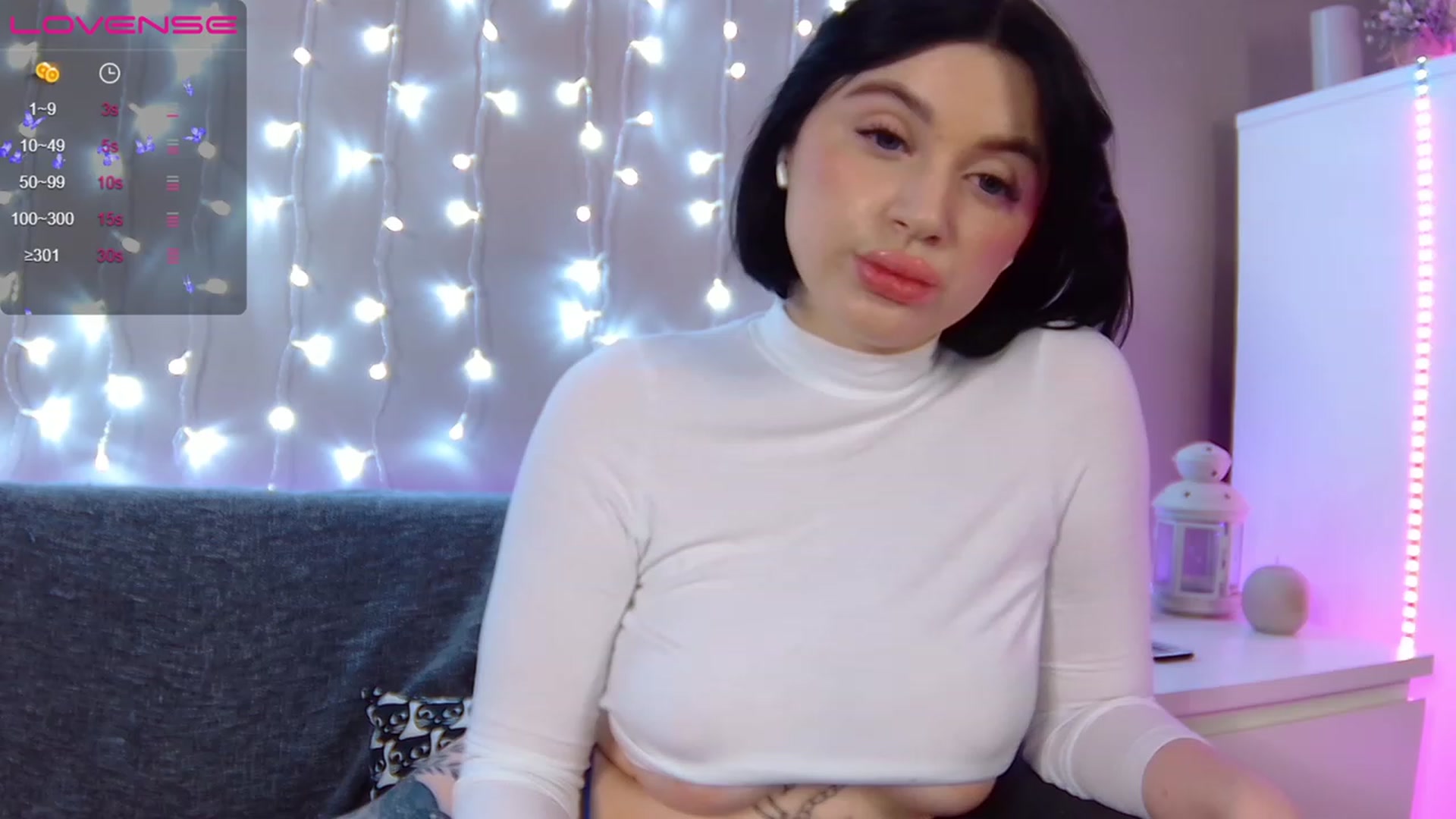 Gallery image thumbnail from SofiKittyy's myfreecams stream on, 11/17/2022, 02:35 image 13 of 20