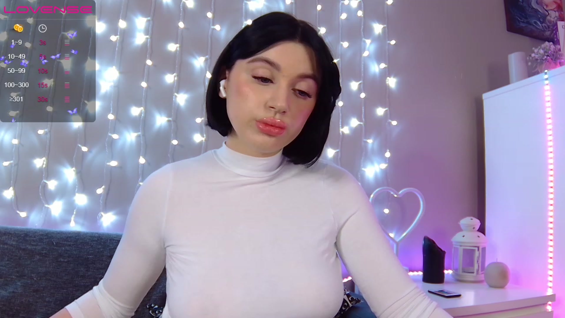 Gallery image thumbnail from SofiKittyy's myfreecams stream on, 11/17/2022, 02:35 image 7 of 20