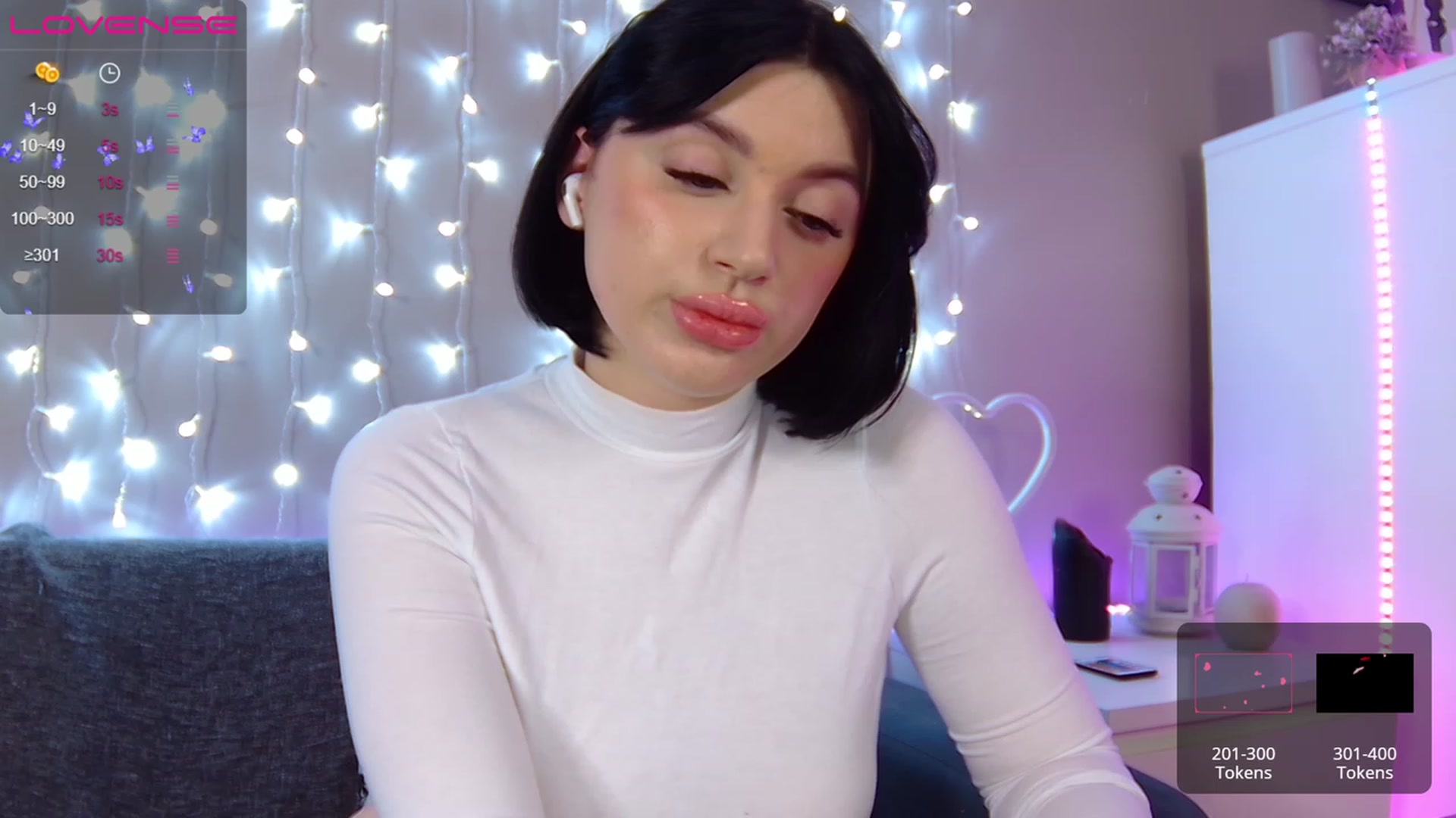 Gallery image thumbnail from SofiKittyy's myfreecams stream on, 11/17/2022, 02:35 image 18 of 20