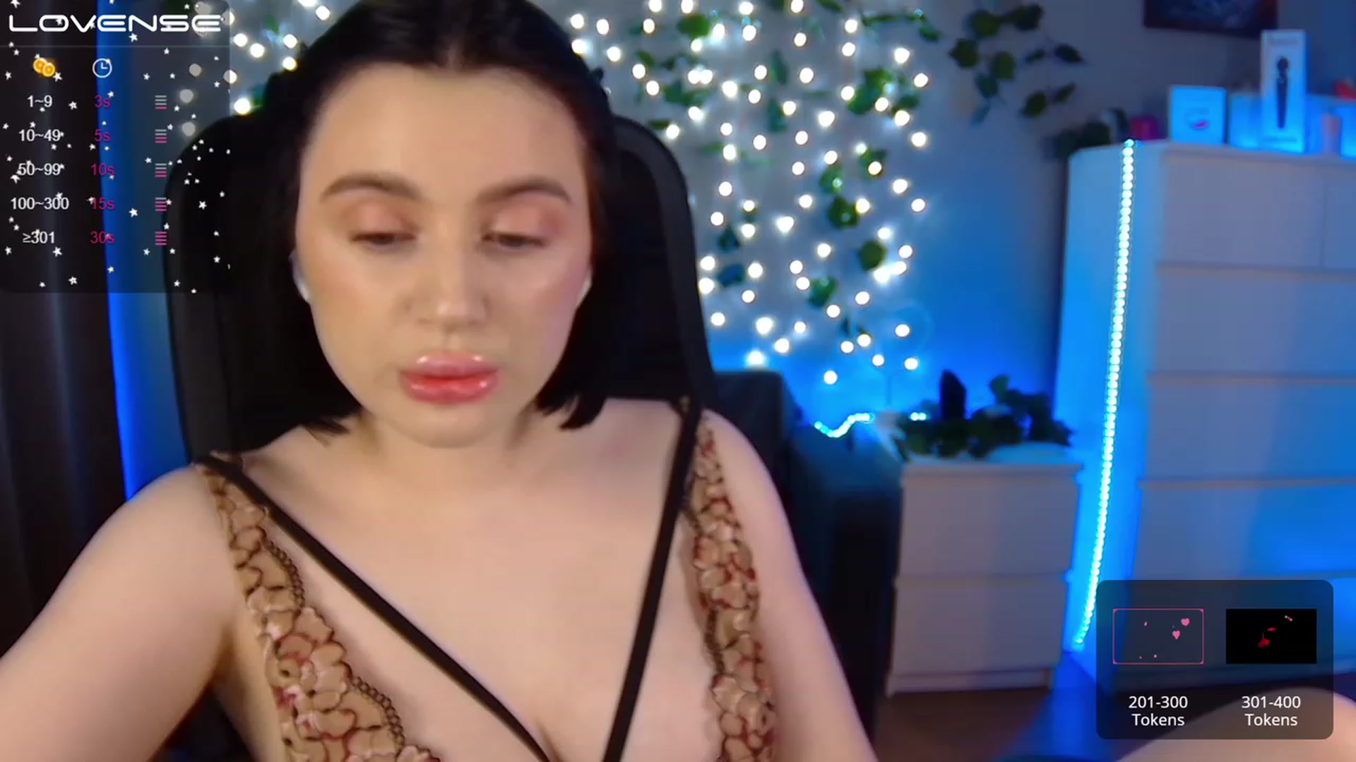 Gallery image thumbnail from SofiKittyy's myfreecams stream on, 01/17/2023, 01:09 image 9 of 20