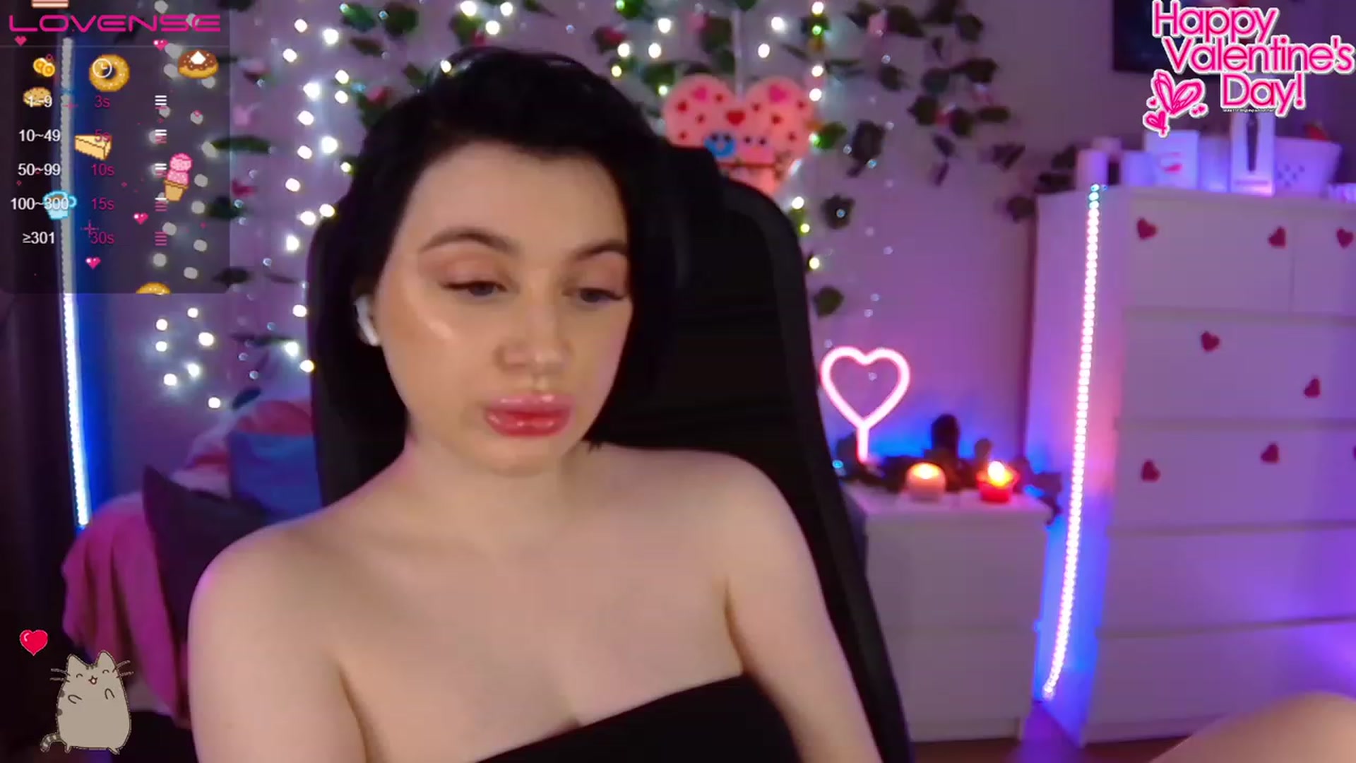 Gallery image thumbnail from SofiKittyy's myfreecams stream on, 02/13/2023, 02:05 image 7 of 20