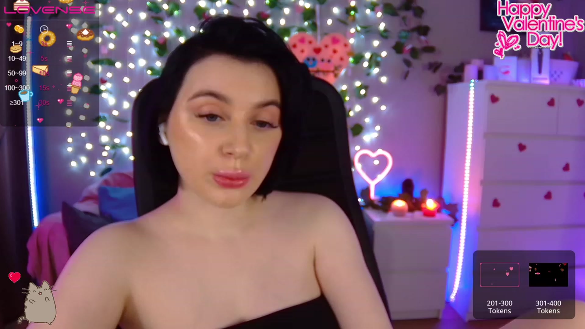Gallery image thumbnail from SofiKittyy's myfreecams stream on, 02/13/2023, 02:05 image 14 of 20