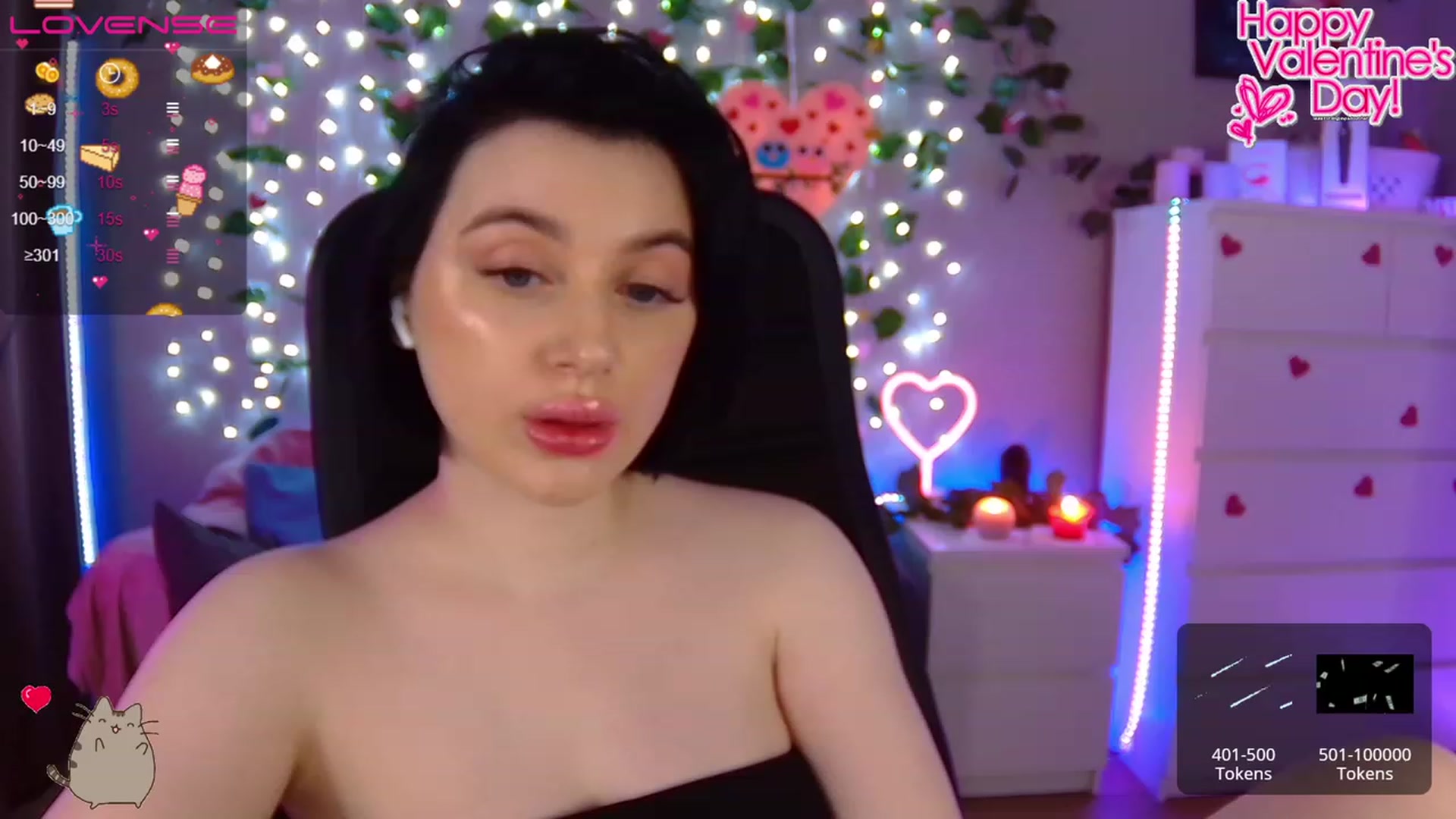 Gallery image thumbnail from SofiKittyy's myfreecams stream on, 02/13/2023, 02:05 image 2 of 20