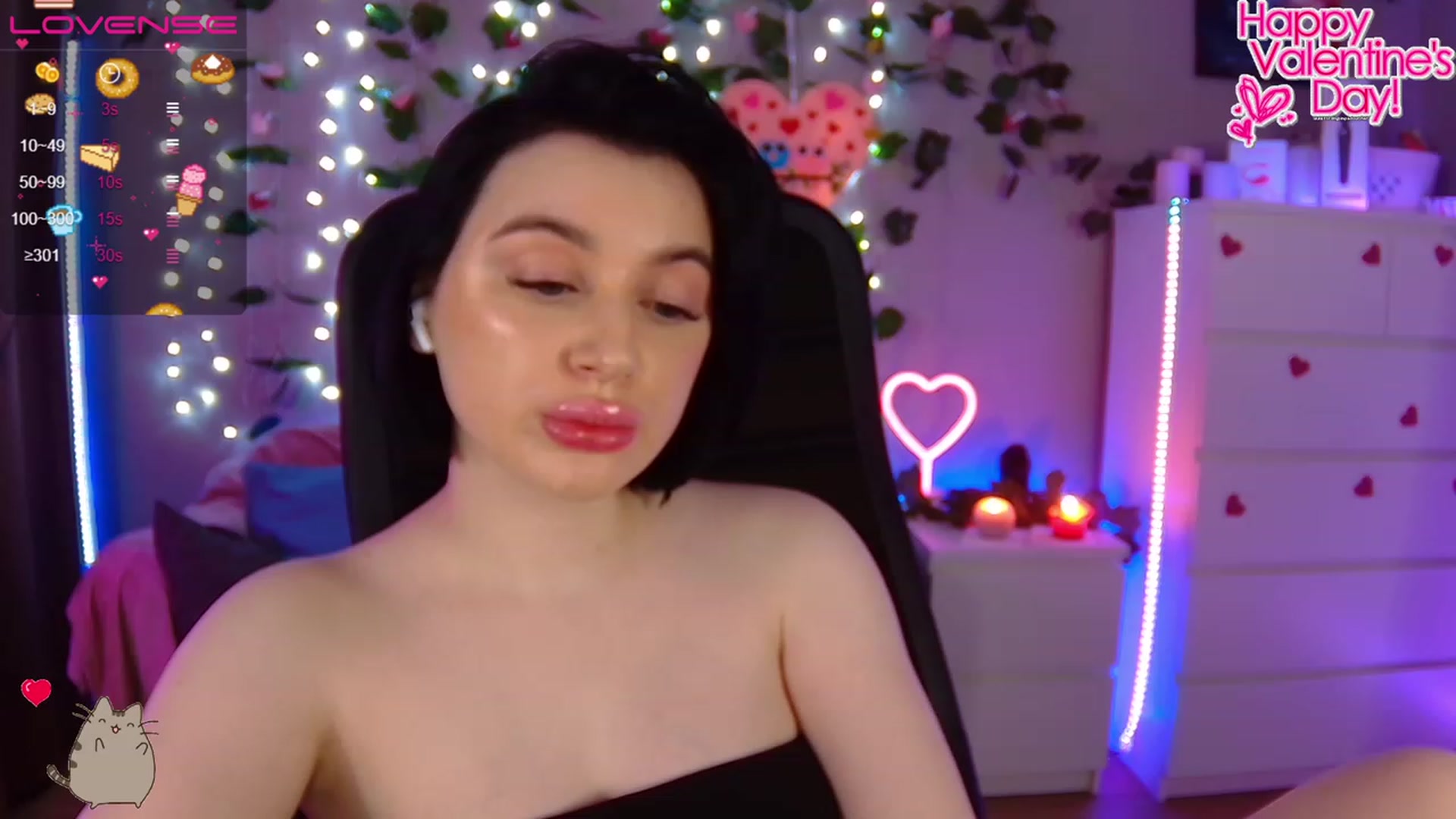Gallery image thumbnail from SofiKittyy's myfreecams stream on, 02/13/2023, 02:05 image 13 of 20