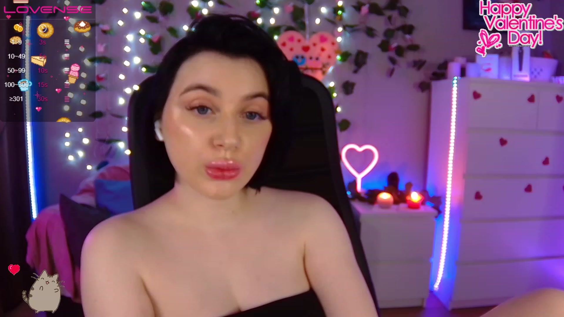 Gallery image thumbnail from SofiKittyy's myfreecams stream on, 02/13/2023, 02:05 image 9 of 20