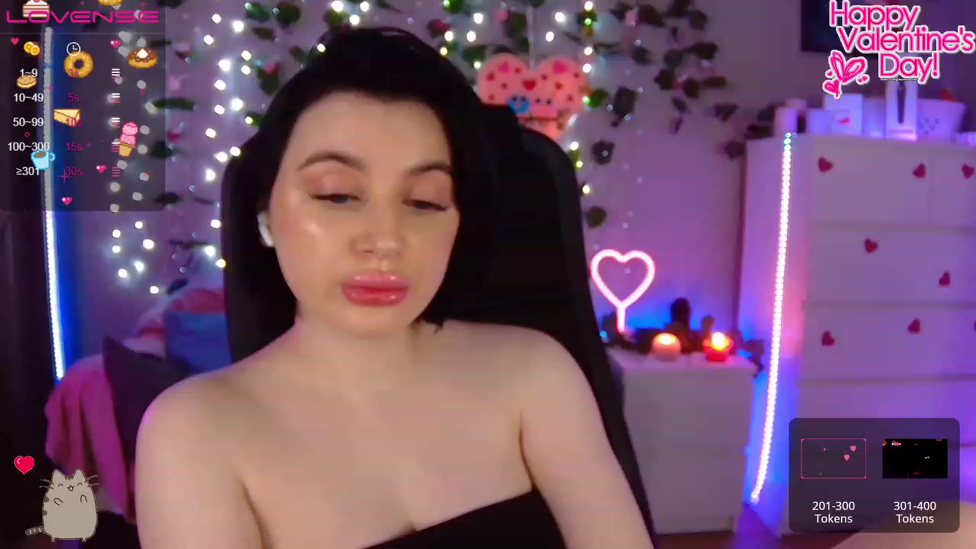 Gallery image thumbnail from SofiKittyy's myfreecams stream on, 02/13/2023, 02:05 image 11 of 20
