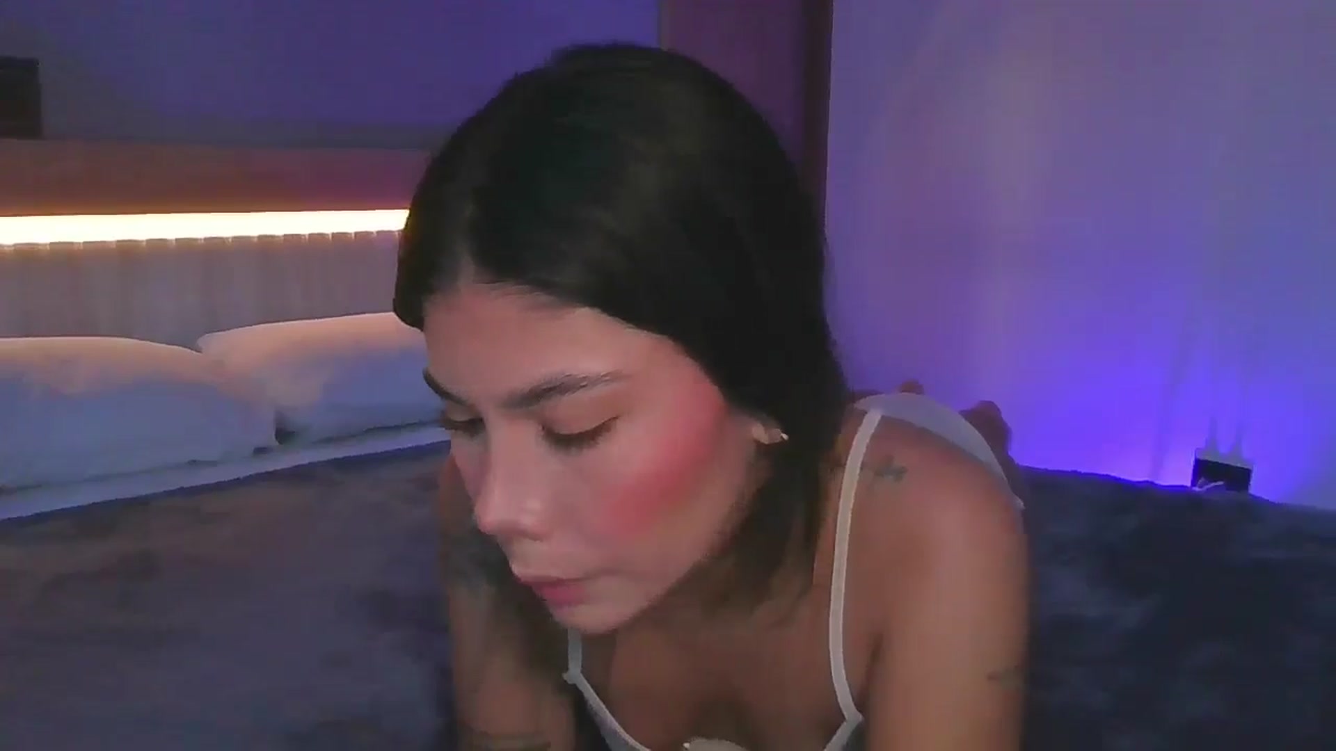 Gallery image thumbnail from Sofi__Lune's myfreecams stream on, 09/22/2025, 15:48 image 13 of 20