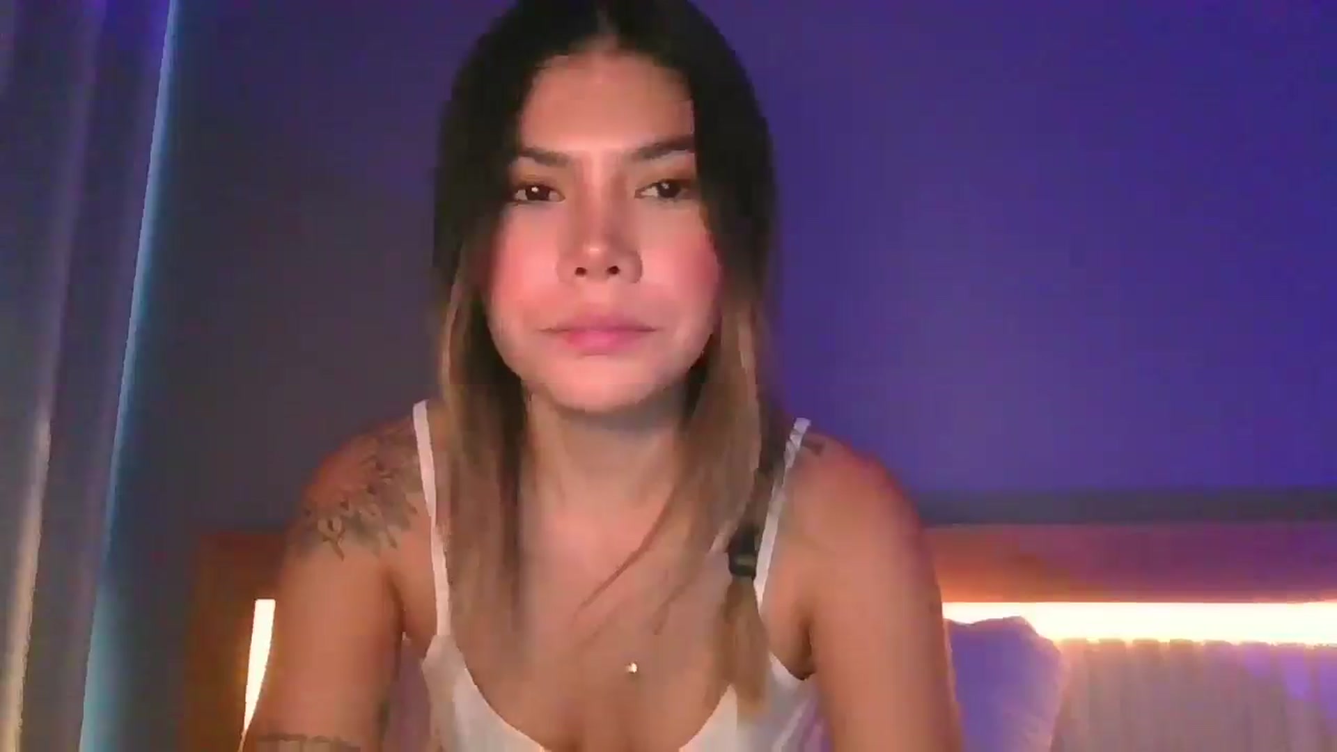 Gallery image thumbnail from Sofi__Lune's myfreecams stream on, 09/22/2025, 17:14 image 5 of 20