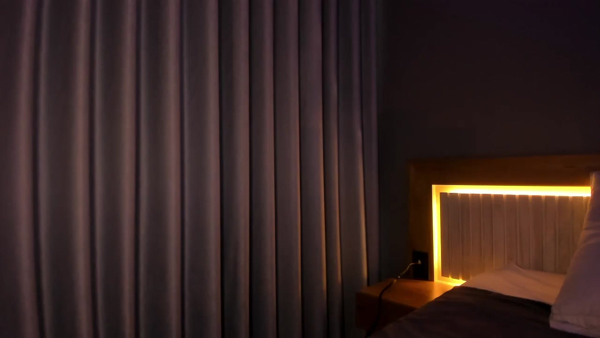Gallery image thumbnail from Sofi__Lune's myfreecams stream on, 09/24/2025, 19:08 image 15 of 20