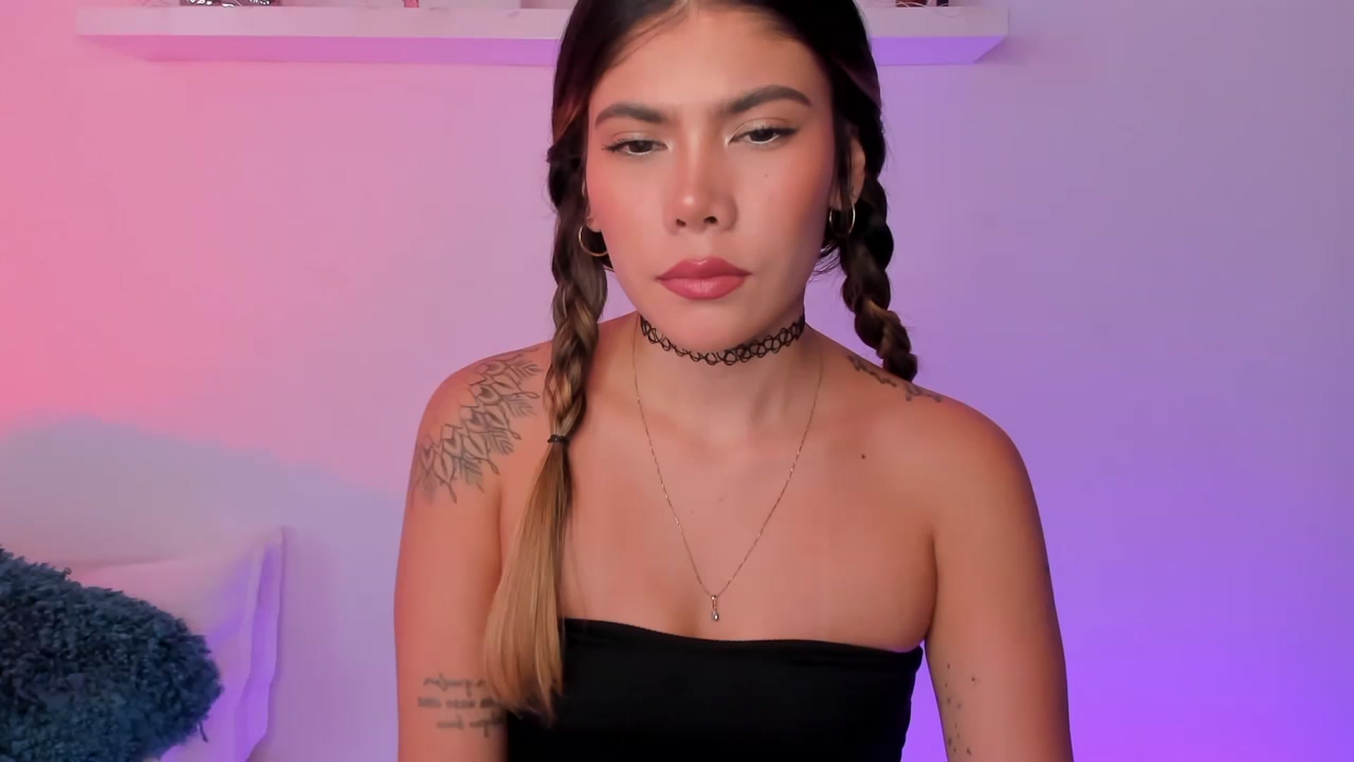 Gallery image thumbnail from Sofi___'s myfreecams stream on, 03/26/2025, 17:38 image 1 of 20