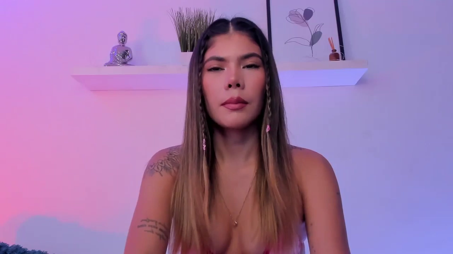 Gallery image thumbnail from Sofi___'s myfreecams stream on, 03/31/2025, 19:36 image 7 of 20