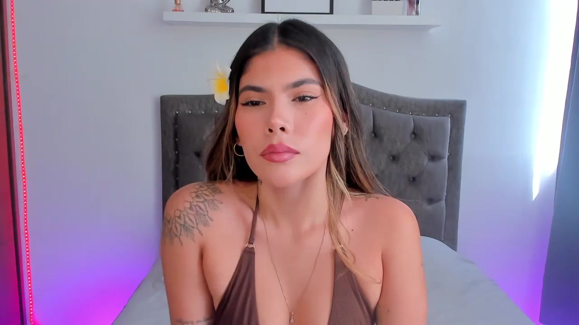 Gallery image thumbnail from Sofi___'s myfreecams stream on, 04/11/2025, 20:16 image 7 of 20