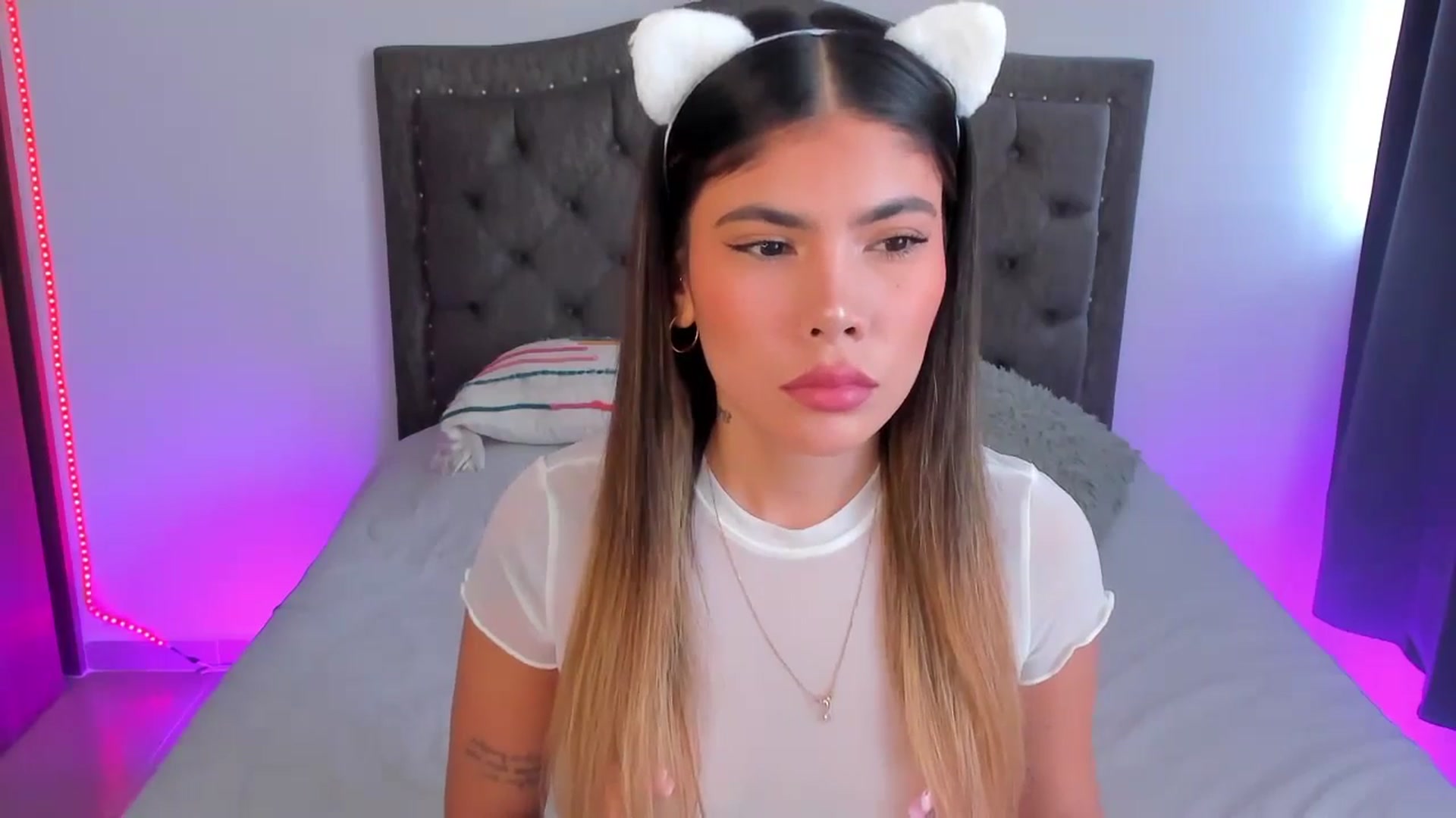 Gallery image thumbnail from Sofi___'s myfreecams stream on, 04/12/2025, 16:58 image 2 of 20