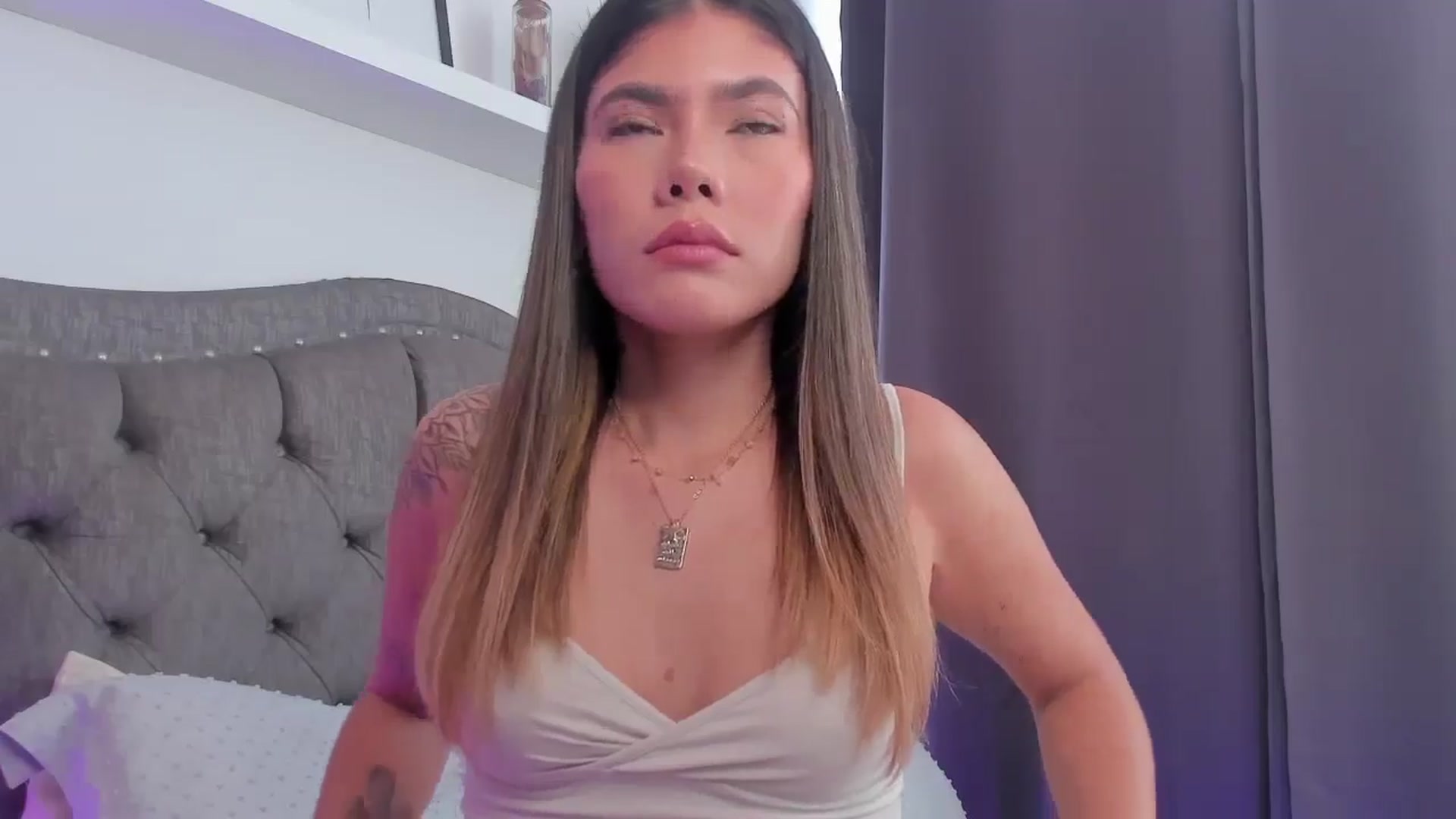 Gallery image thumbnail from Sofi___'s myfreecams stream on, 05/07/2025, 17:23 image 14 of 20