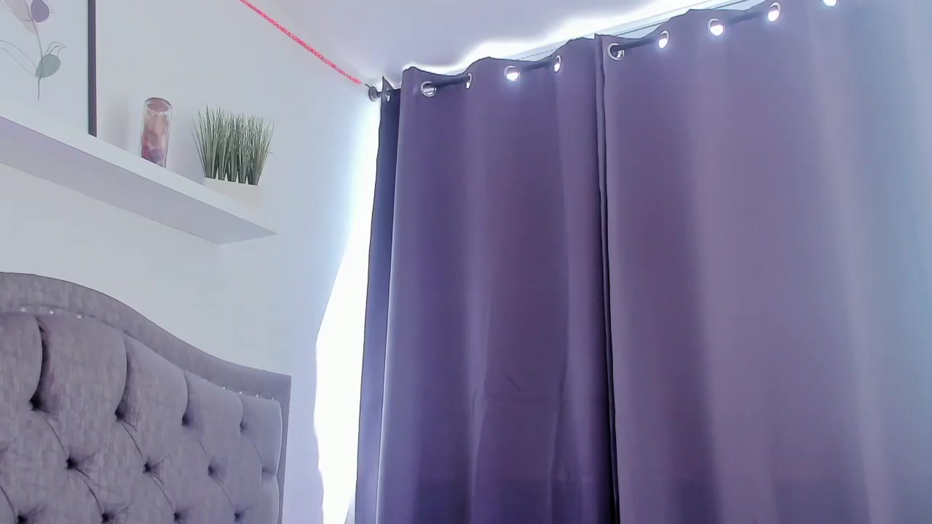 Gallery image thumbnail from Sofi___'s myfreecams stream on, 05/07/2025, 18:49 image 4 of 20