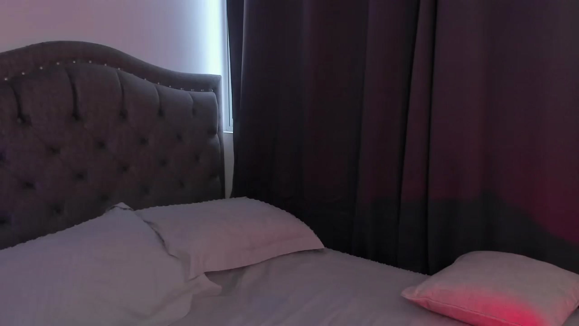Gallery image thumbnail from Sofi___'s myfreecams stream on, 06/12/2025, 22:49 image 14 of 20