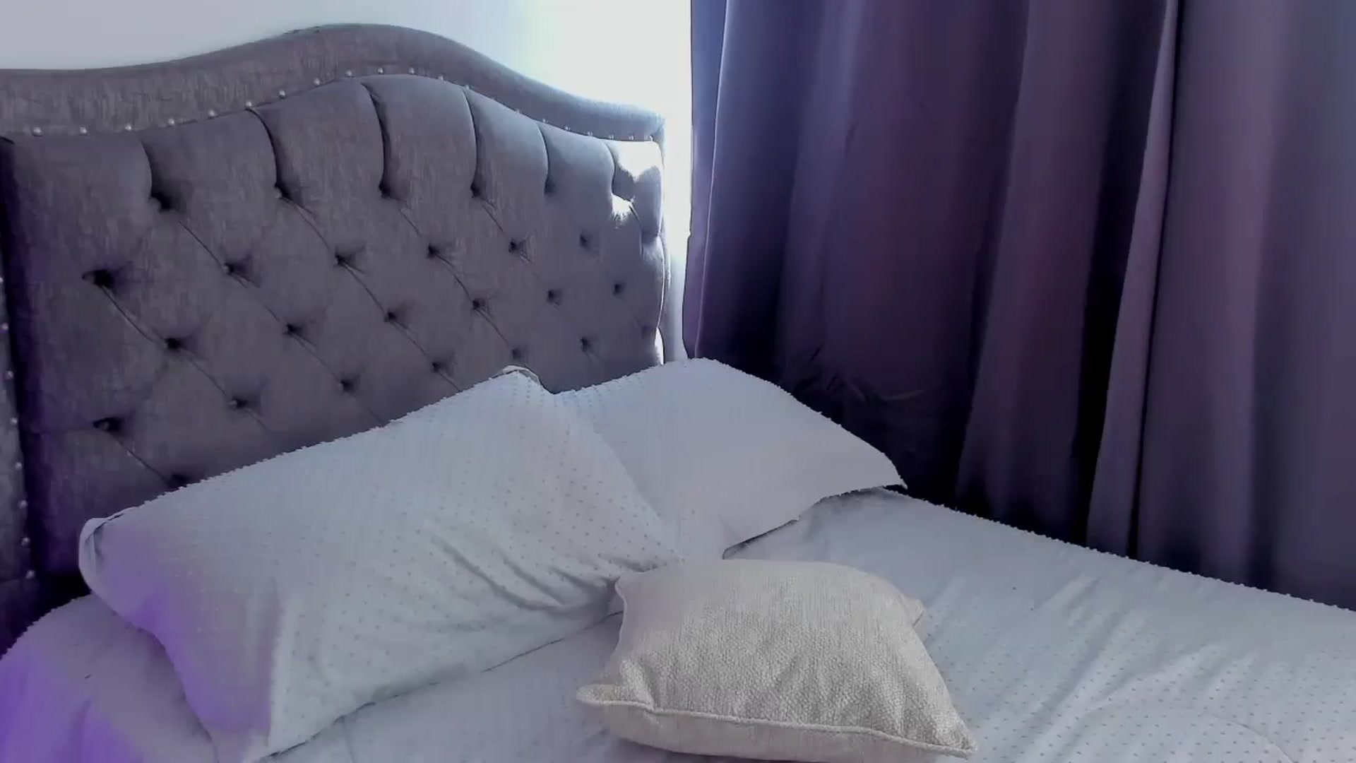 Gallery image thumbnail from Sofi___'s myfreecams stream on, 06/13/2025, 18:30 image 4 of 20