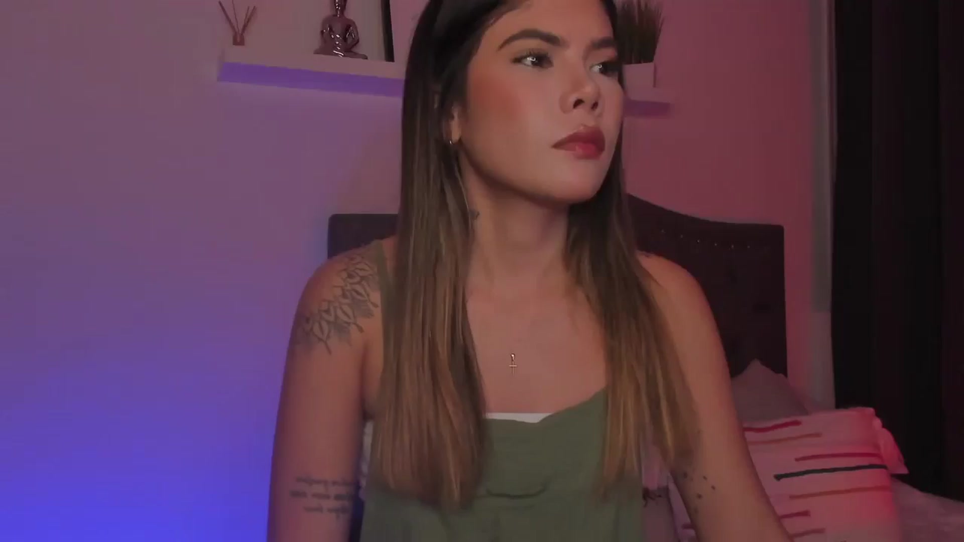 Gallery image thumbnail from Sofi___'s myfreecams stream on, 07/01/2025, 24:25 image 7 of 20