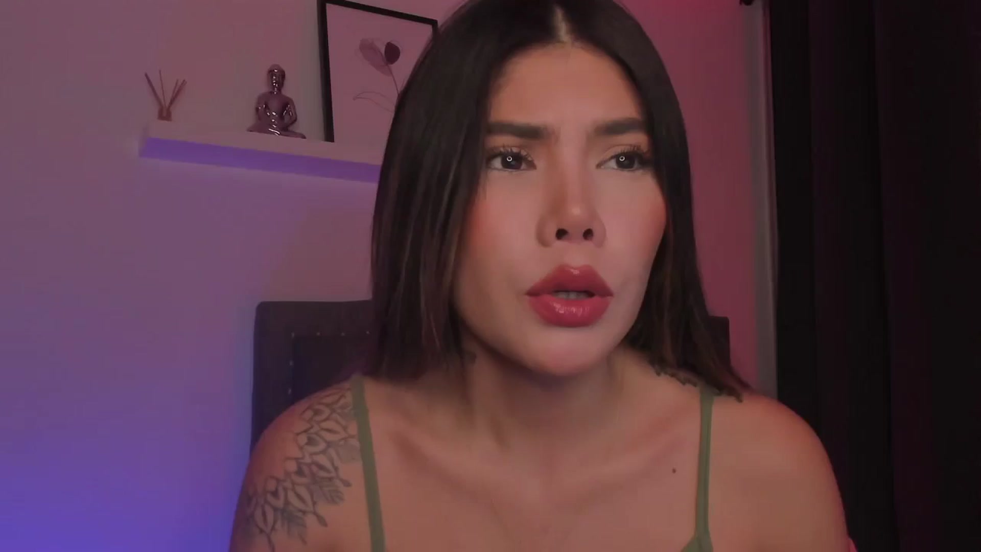 Gallery image thumbnail from Sofi___'s myfreecams stream on, 07/01/2025, 24:25 image 5 of 20