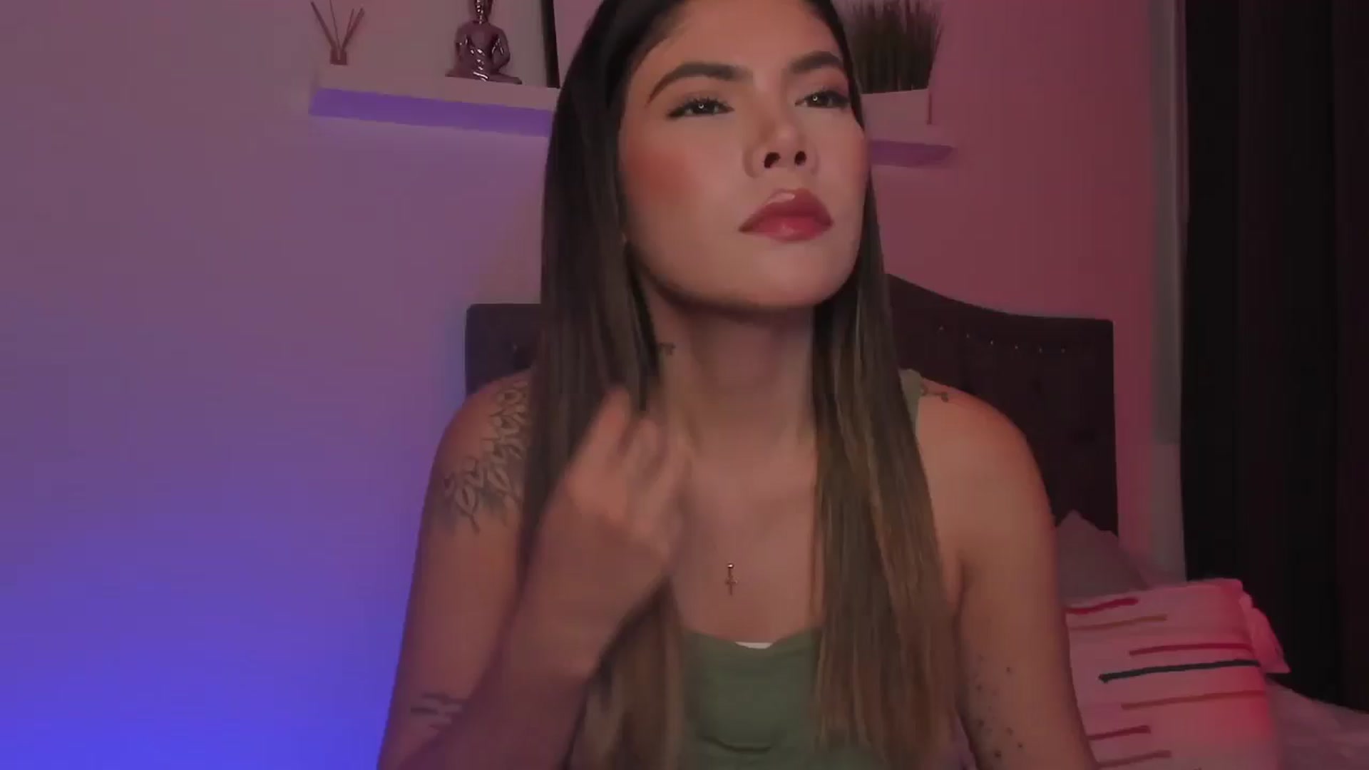 Gallery image thumbnail from Sofi___'s myfreecams stream on, 07/01/2025, 24:25 image 8 of 20